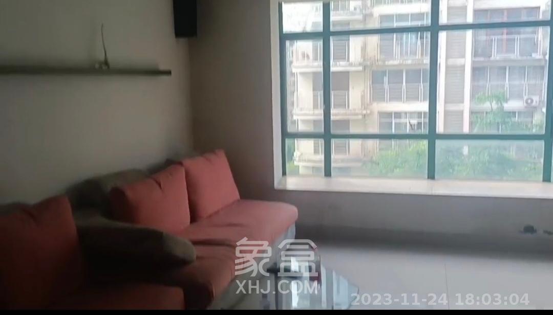 美林景园  3室2厅2卫   2700.00元/月室内图1