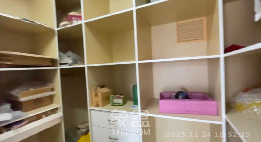 融科东南海  4室2厅2卫   3600.00元/月室内图