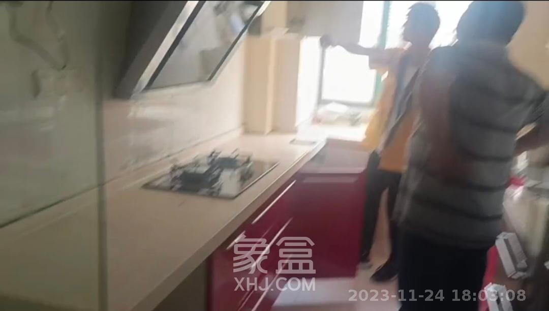 美林景园  3室2厅2卫   2700.00元/月室内图