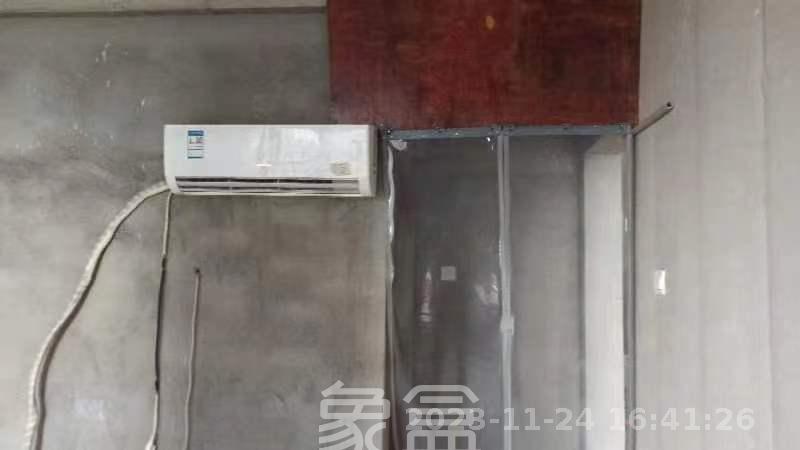 湘域芯城一期  3室2厅2卫   1200.00元/月室内图