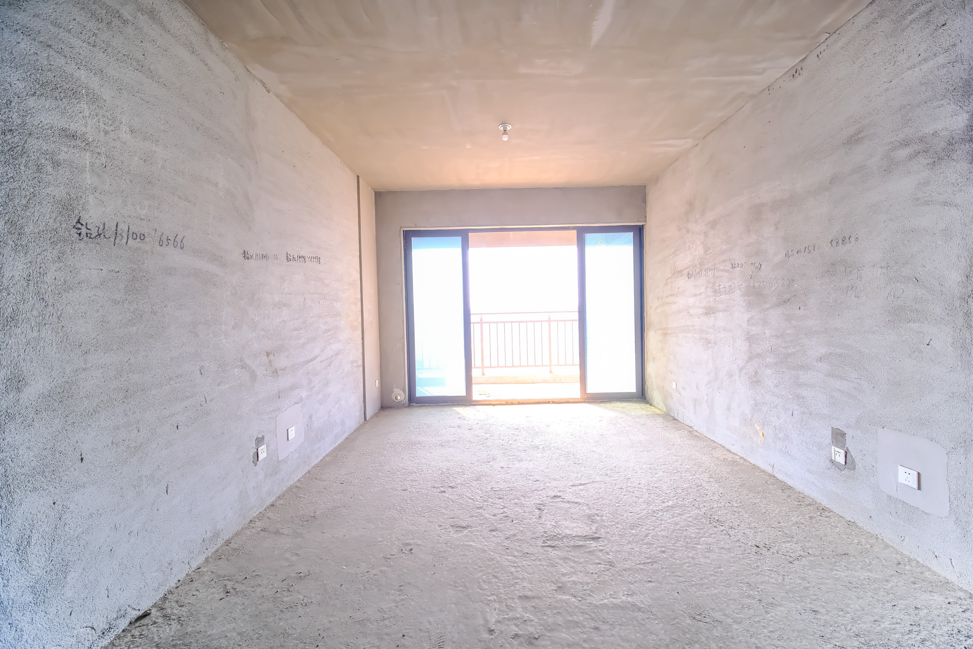 星雅美辰 3室2厅2卫 89.0万 星雅美辰 3室2厅2卫 89.0万客厅