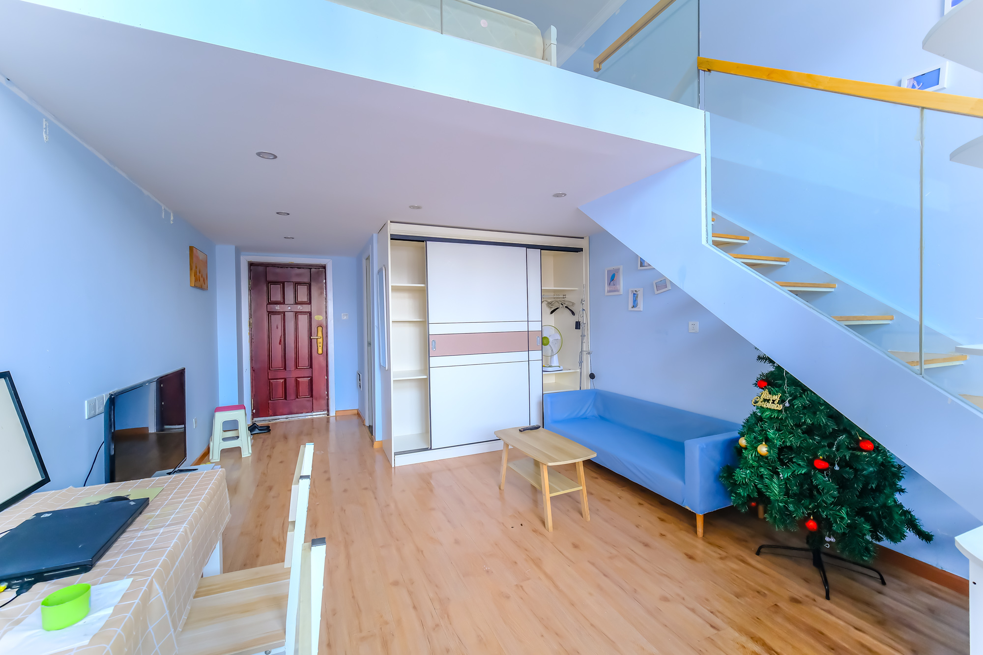 艾美潇湘 1室1厅1卫 29.96万 艾美潇湘 1室1厅1卫 29.96万客厅