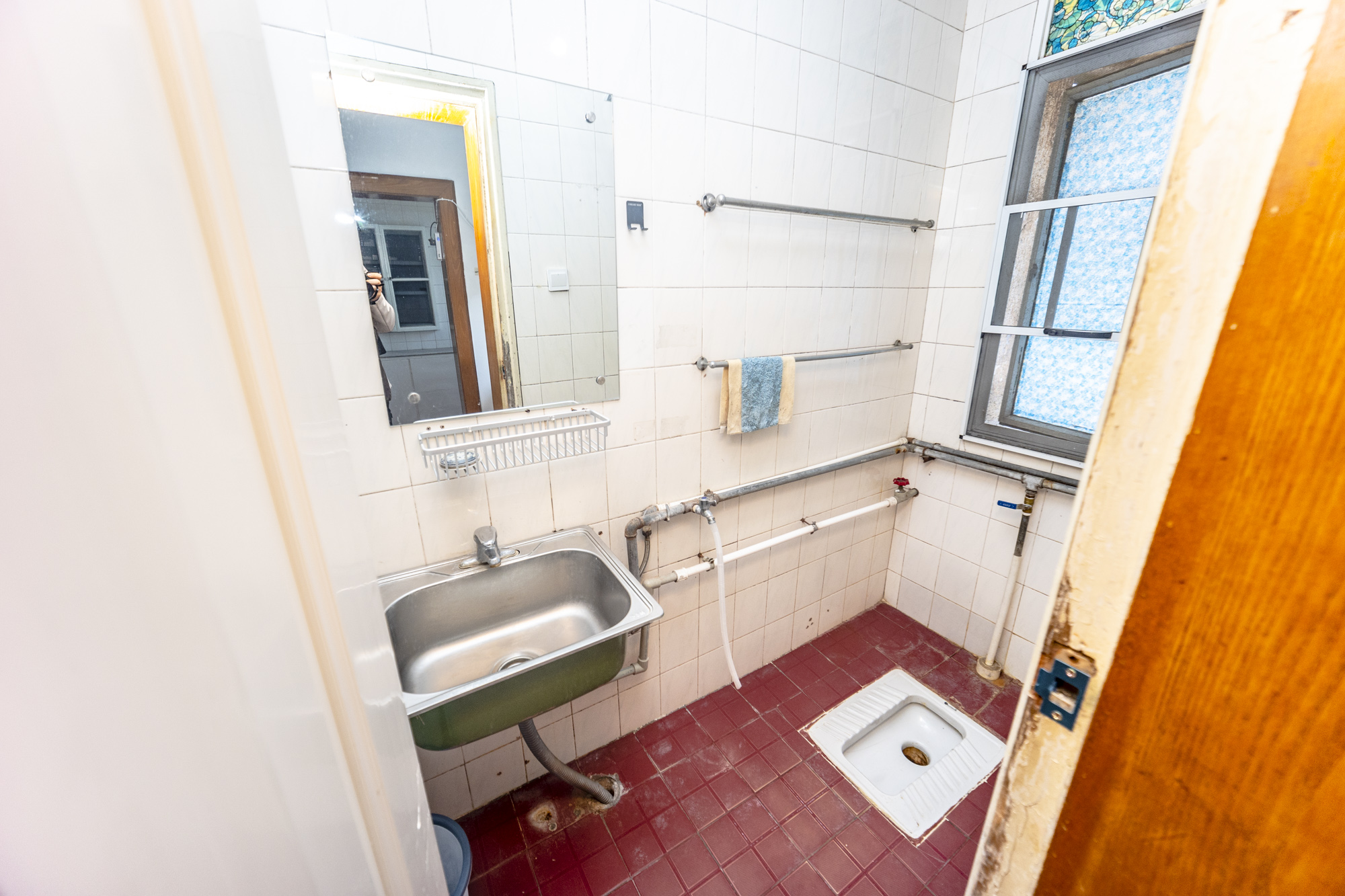 东瓜山二村 2室1厅1卫 32.00万 东瓜山二村 2室1厅1卫 32.00万卫生间