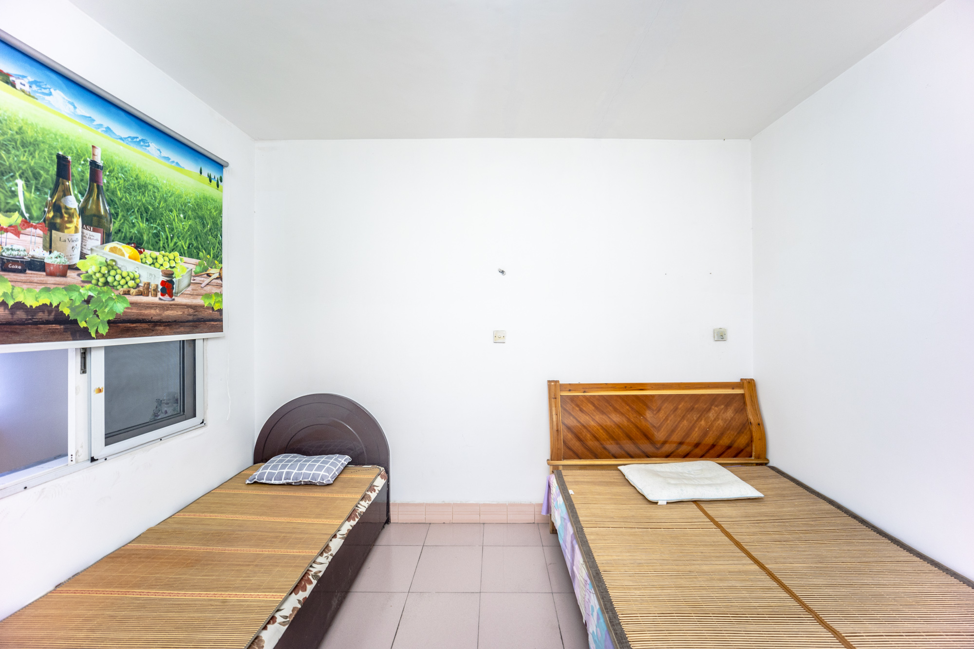 东瓜山二村 2室1厅1卫 32.00万 东瓜山二村 2室1厅1卫 32.00万卧室