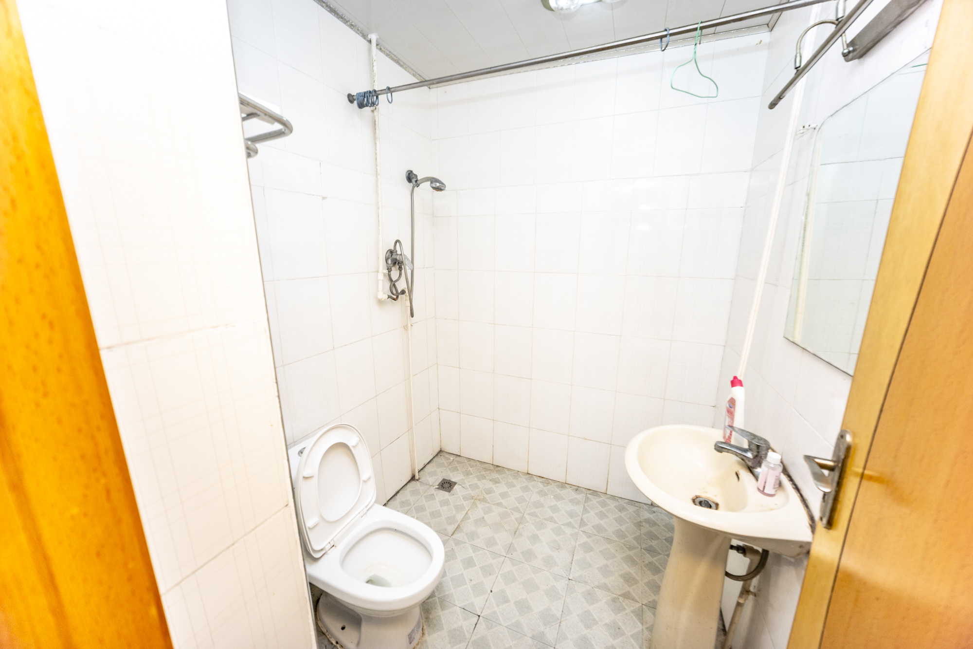 南建公寓 2室2厅2卫 45.0万 南建公寓 2室2厅2卫 45.0万卫生间