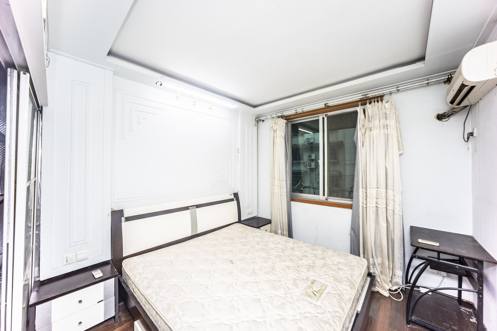 南建公寓 2室2厅2卫 45.0万 南建公寓 2室2厅2卫 45.0万卧室