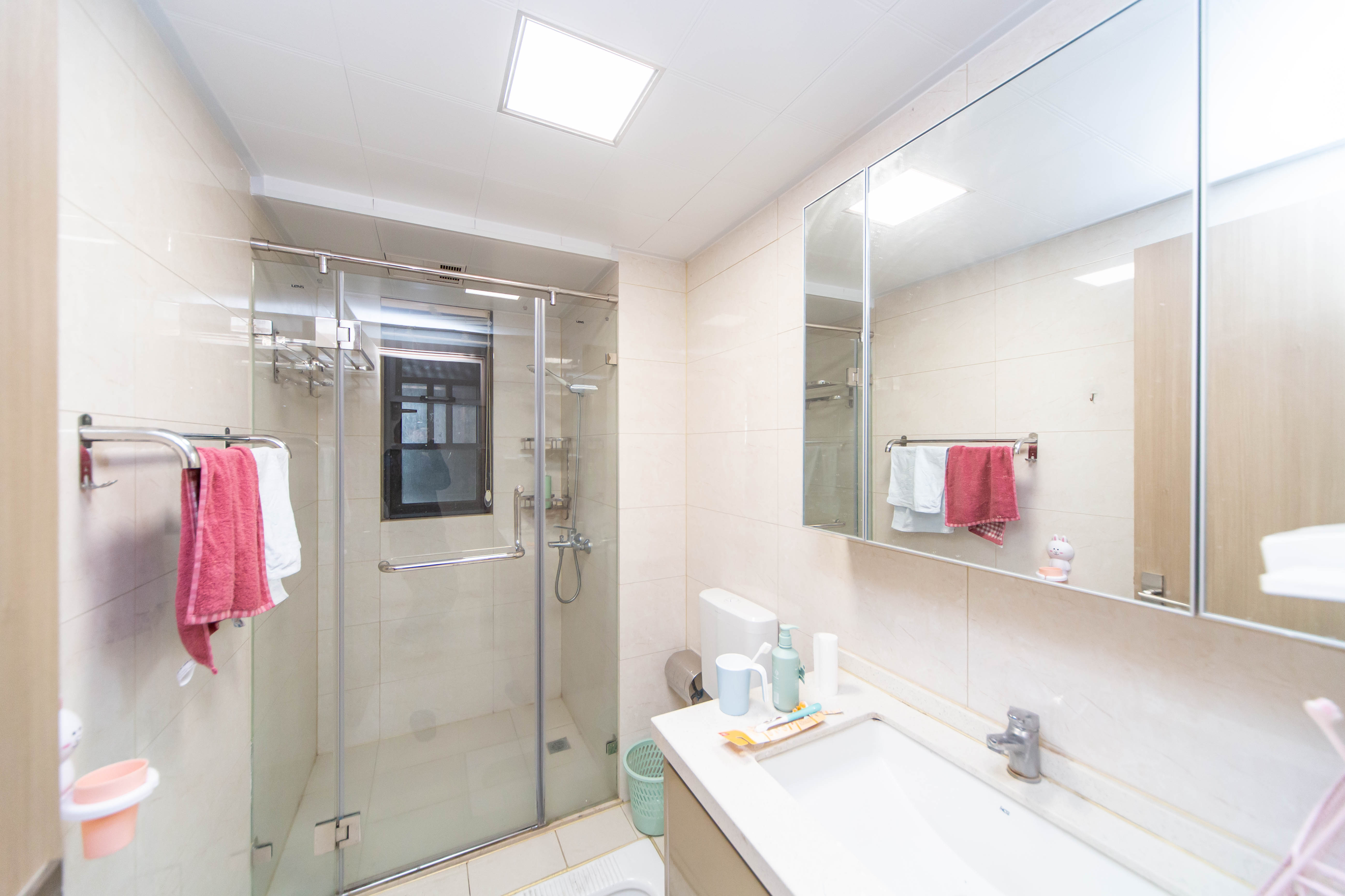 长沙高铁吾悦广场  3室2厅2卫    149.0万卫生间