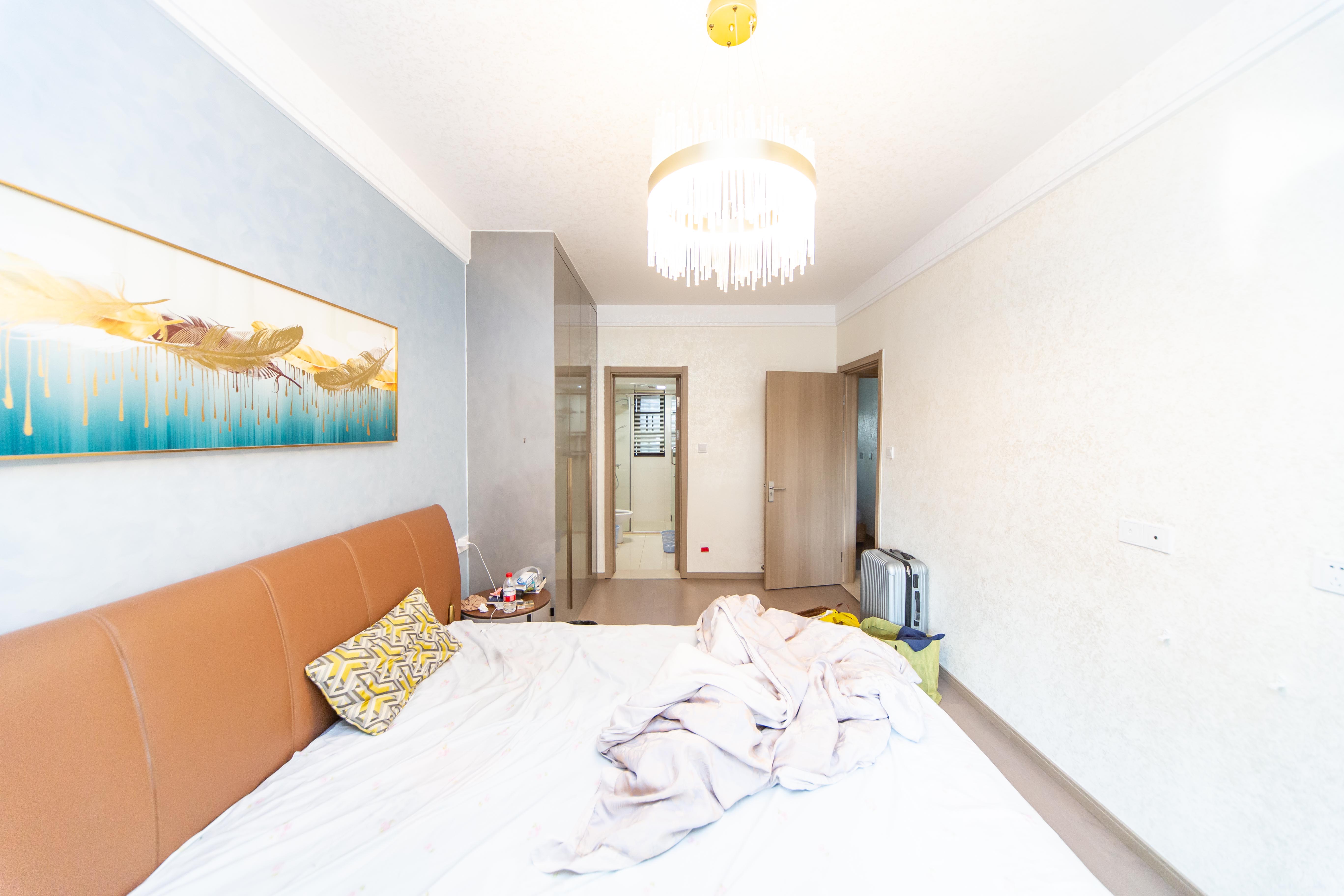 长沙高铁吾悦广场  3室2厅2卫    149.0万卧室