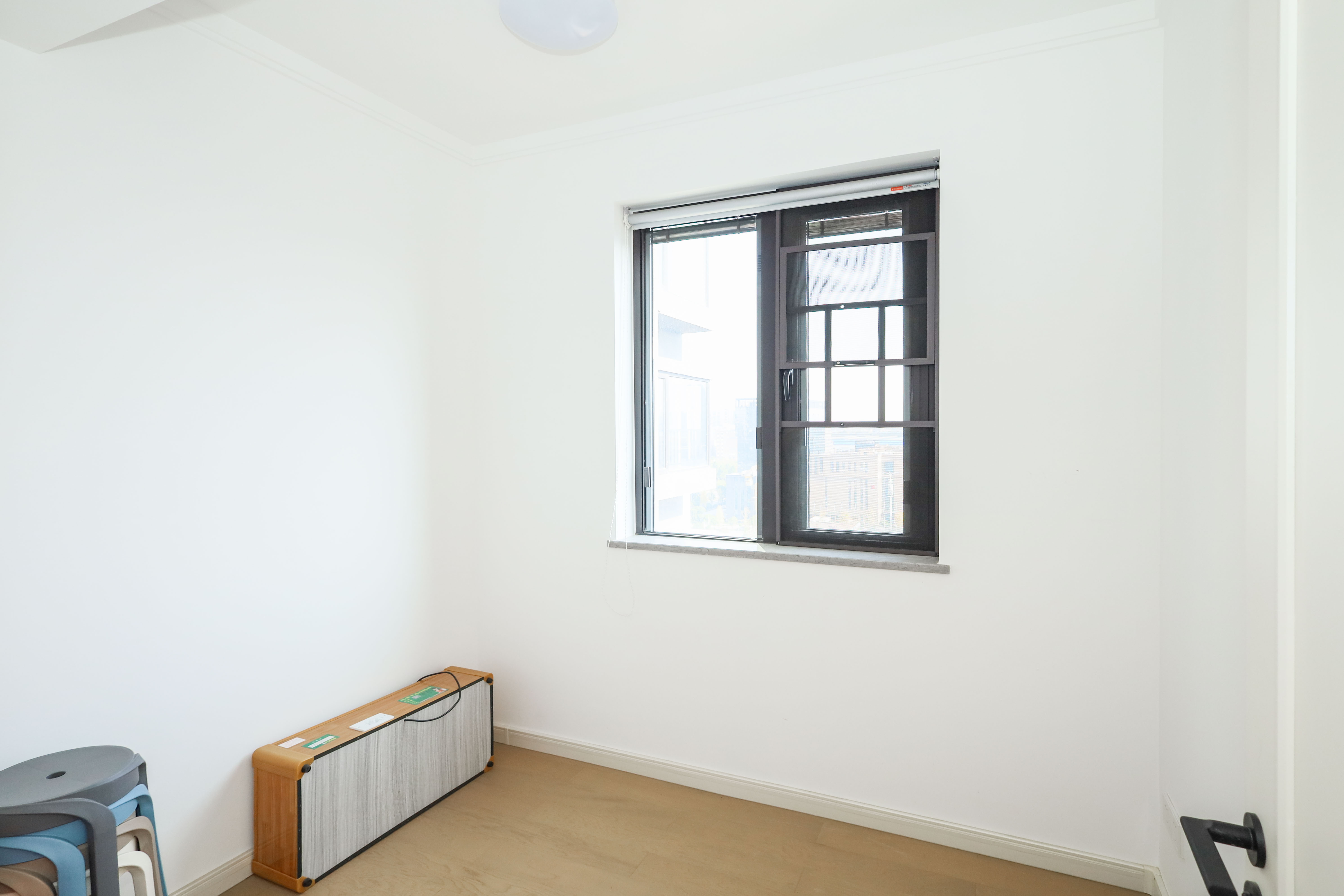 万科金色梦想A区  3室2厅2卫    150.0万卧室