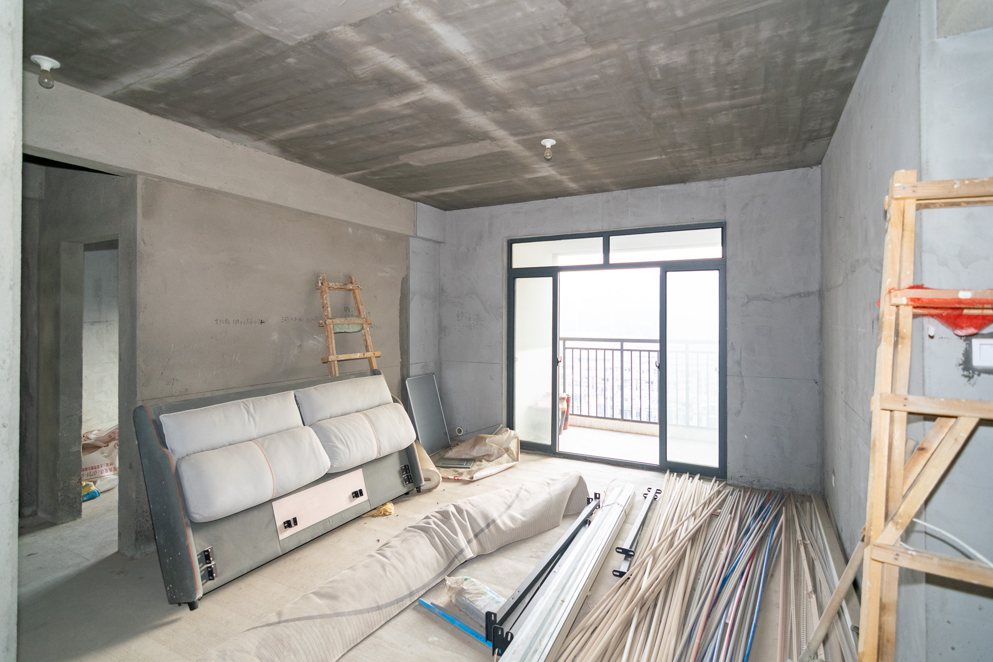 澳海澜庭 3室2厅1卫 65.0万 澳海澜庭 3室2厅1卫 65.0万客厅