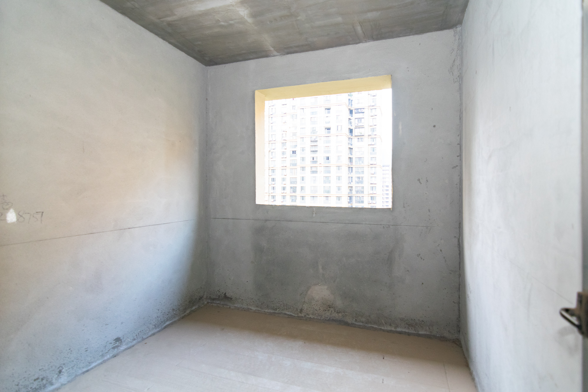 澳海澜庭 3室2厅1卫 65.0万 澳海澜庭 3室2厅1卫 65.0万卧室