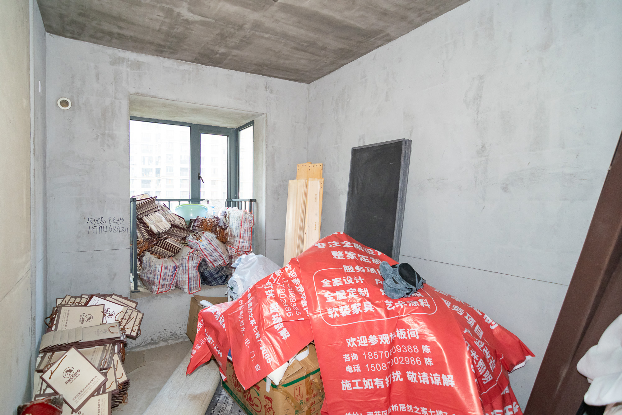 澳海澜庭 3室2厅1卫 65.0万 澳海澜庭 3室2厅1卫 65.0万卧室