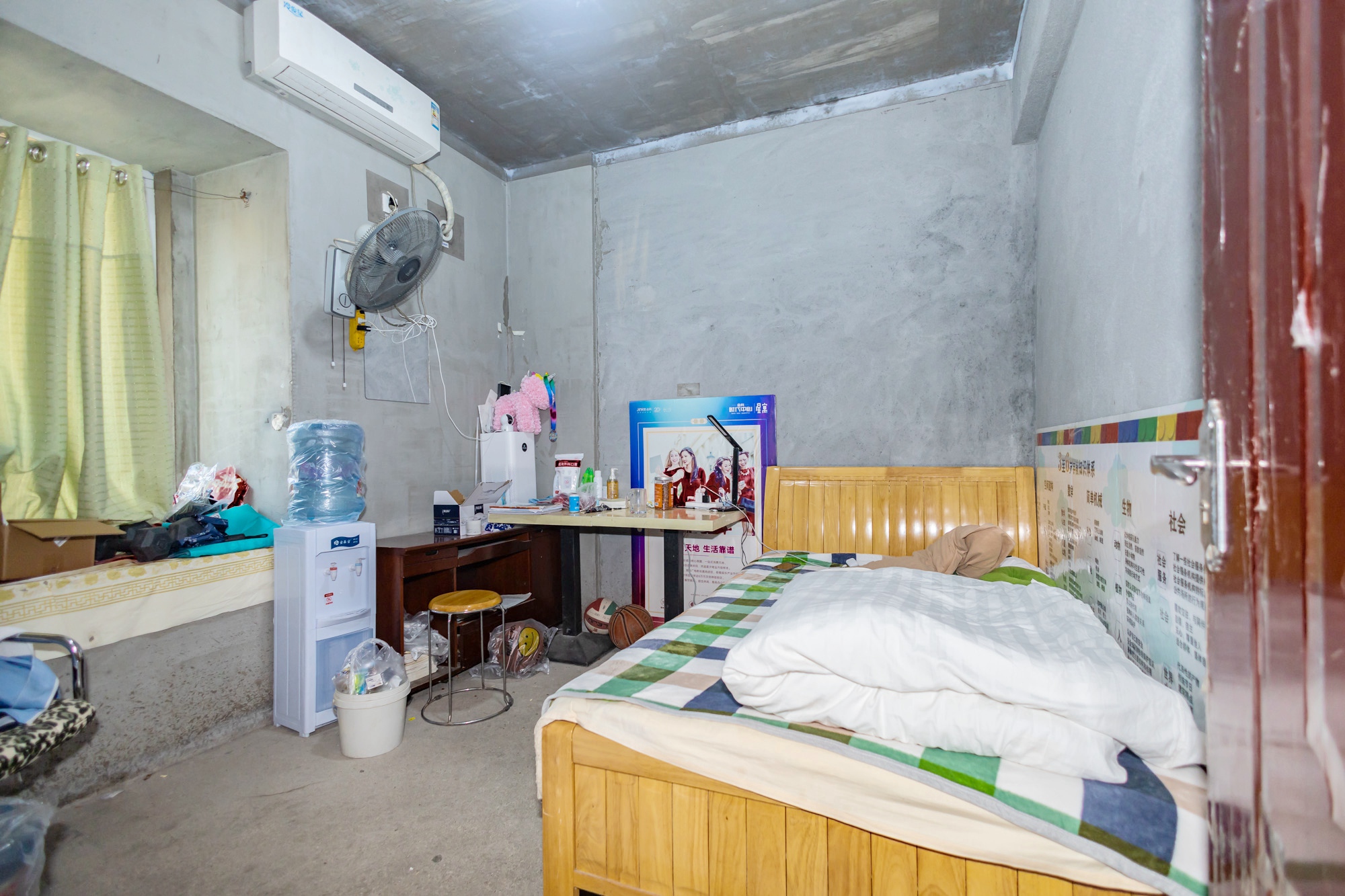 金科时代中心 4室2厅2卫 99.0万 金科时代中心 4室2厅2卫 99.0万卧室