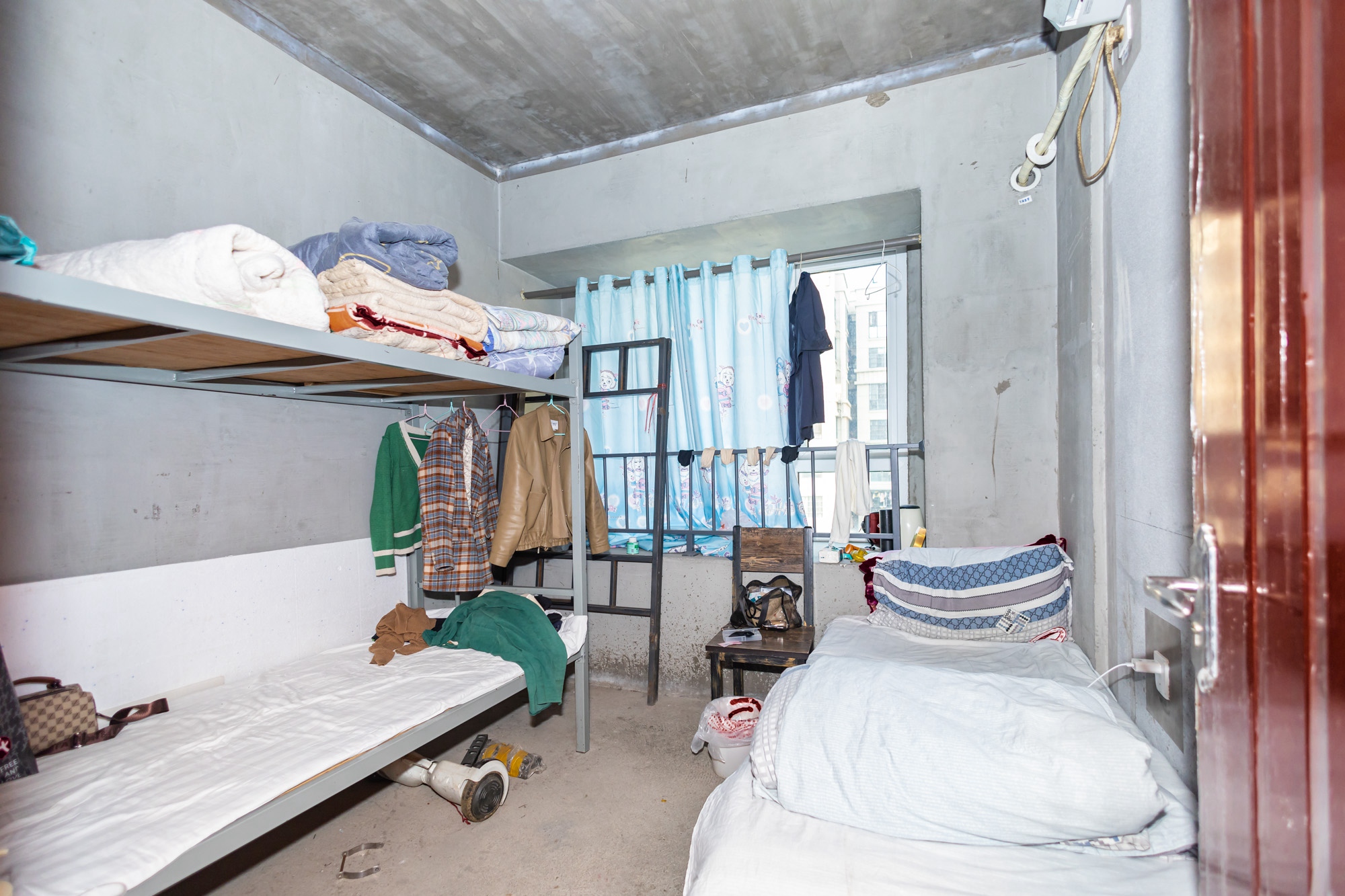 金科时代中心 4室2厅2卫 99.0万 金科时代中心 4室2厅2卫 99.0万卧室