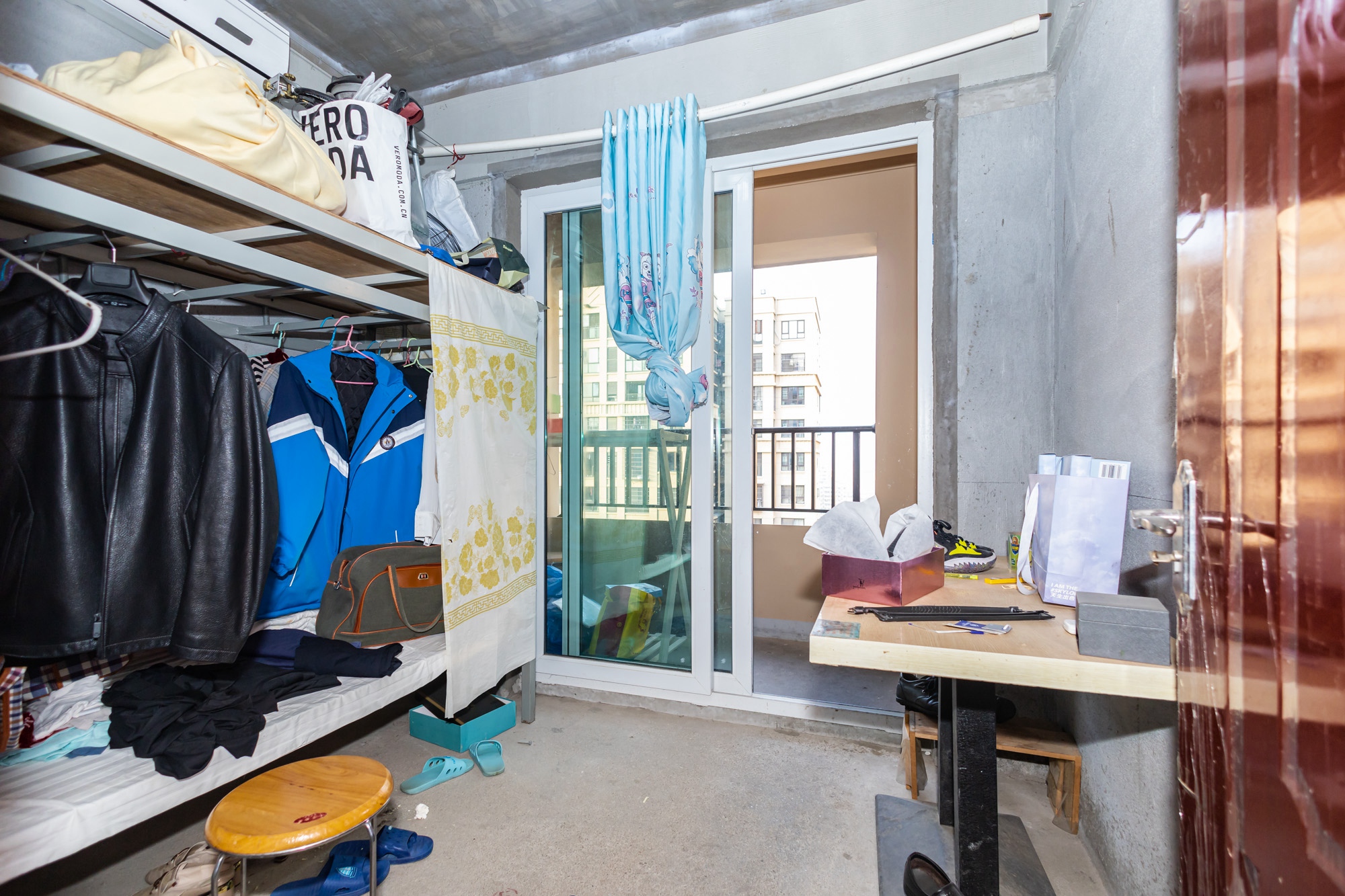 金科时代中心 4室2厅2卫 99.0万 金科时代中心 4室2厅2卫 99.0万卧室