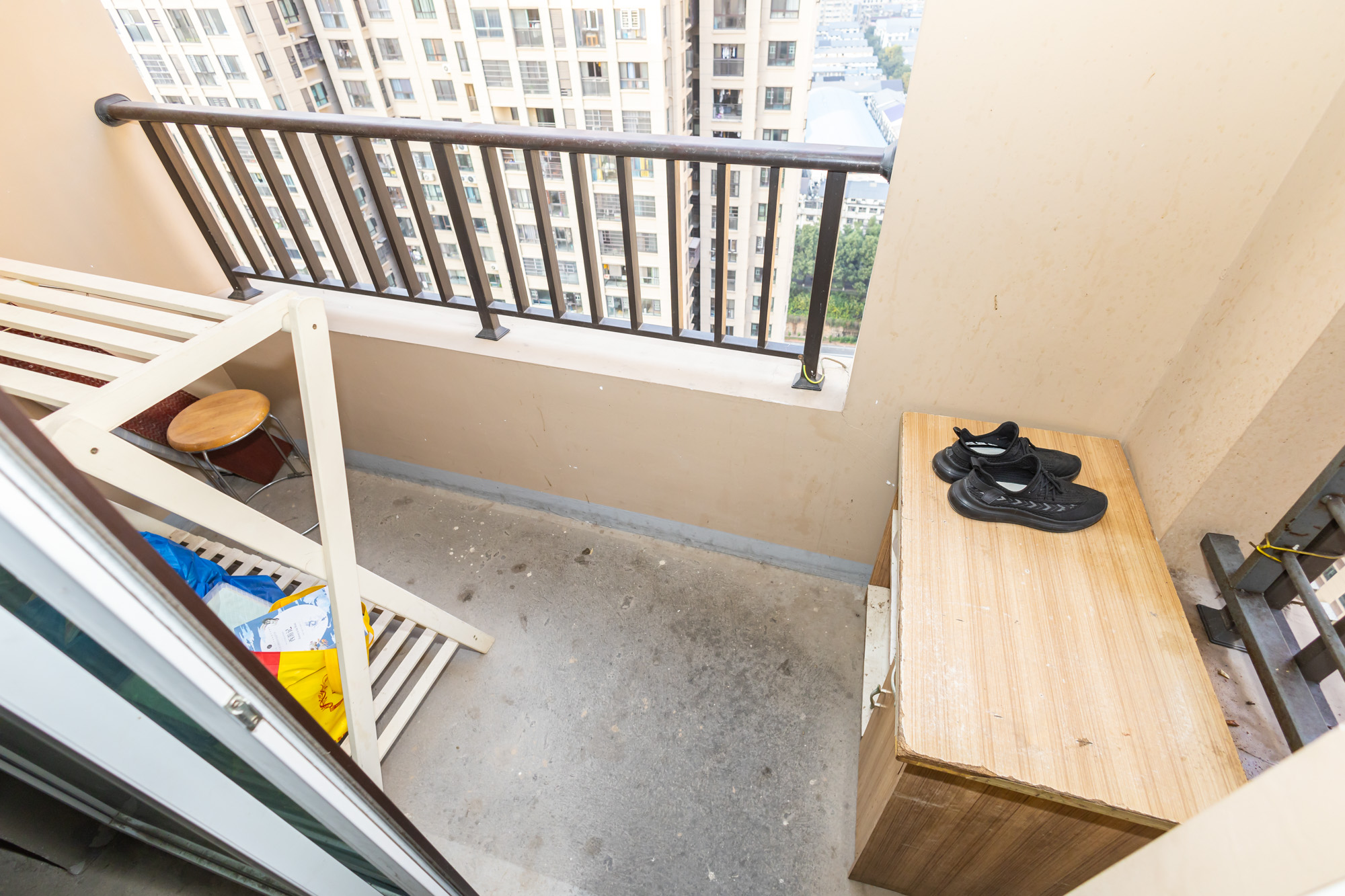 金科时代中心 4室2厅2卫 99.0万 金科时代中心 4室2厅2卫 99.0万阳台