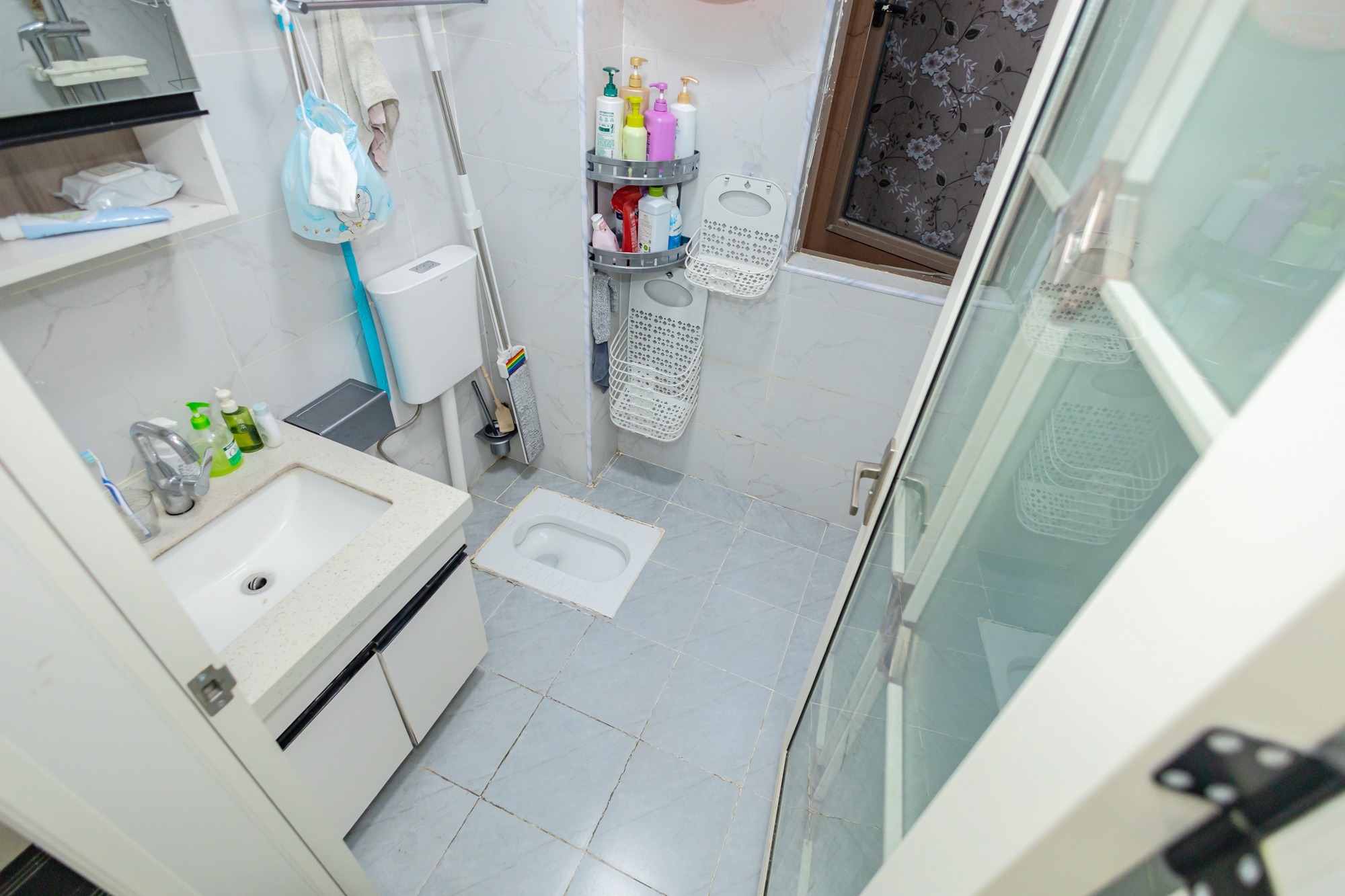 新长海广场 3室2厅1卫 49.8万 新长海广场 3室2厅1卫 49.8万卫生间