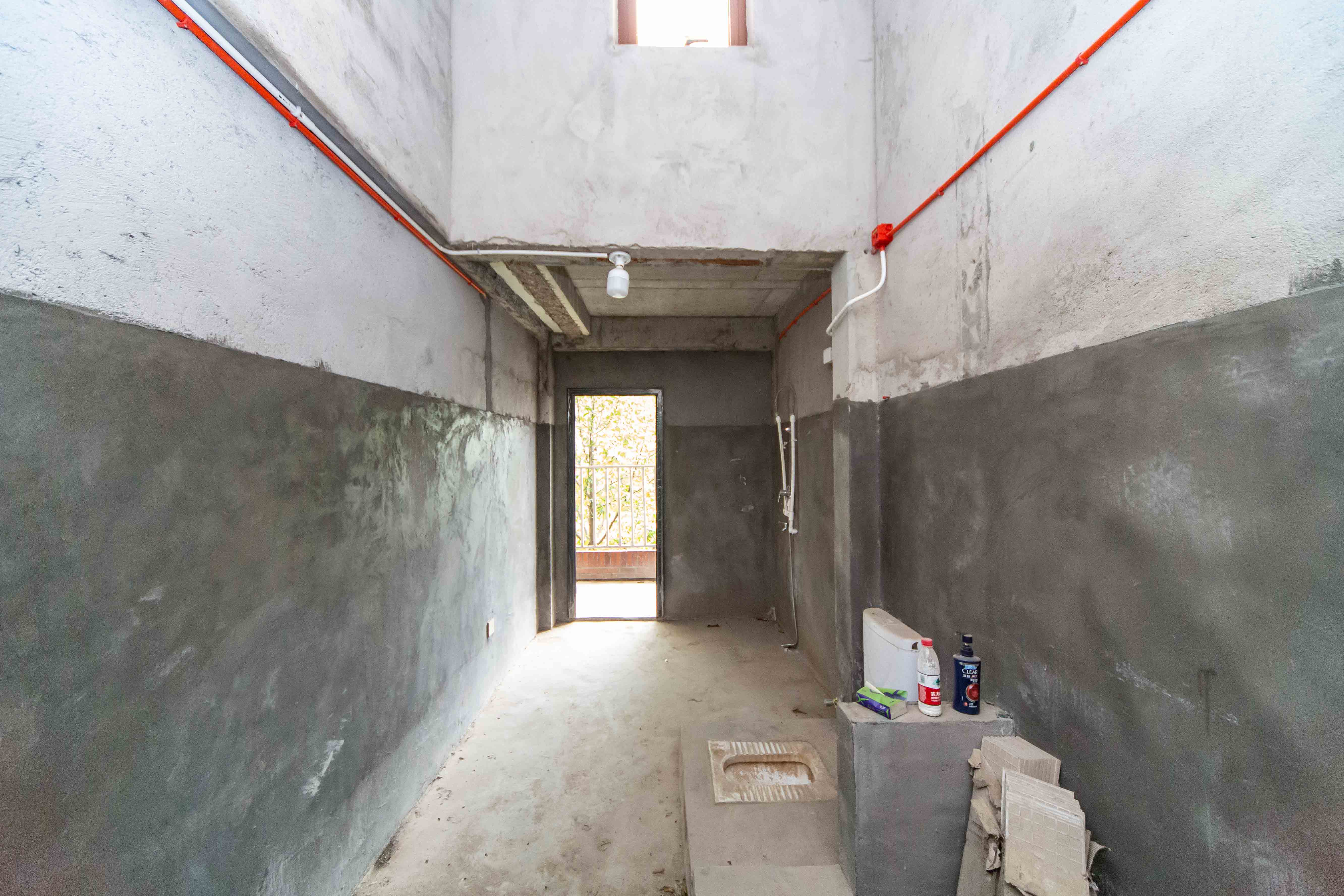 吉联小区(红墅湾) 6室2厅4卫 598.0万 吉联小区(红墅湾) 6室2厅4卫 598.0万其他