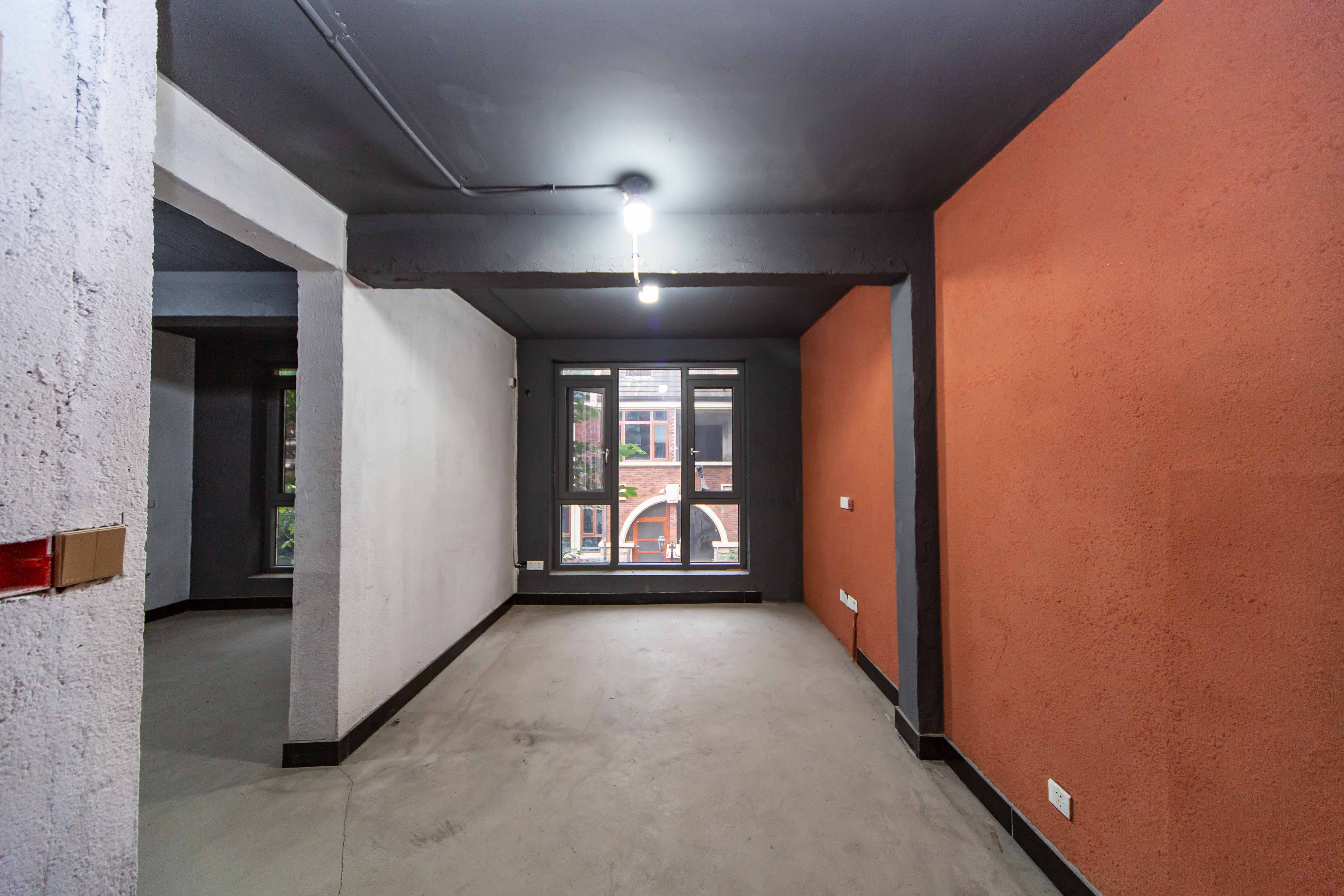 吉联小区(红墅湾) 6室2厅4卫 598.0万 吉联小区(红墅湾) 6室2厅4卫 598.0万其他