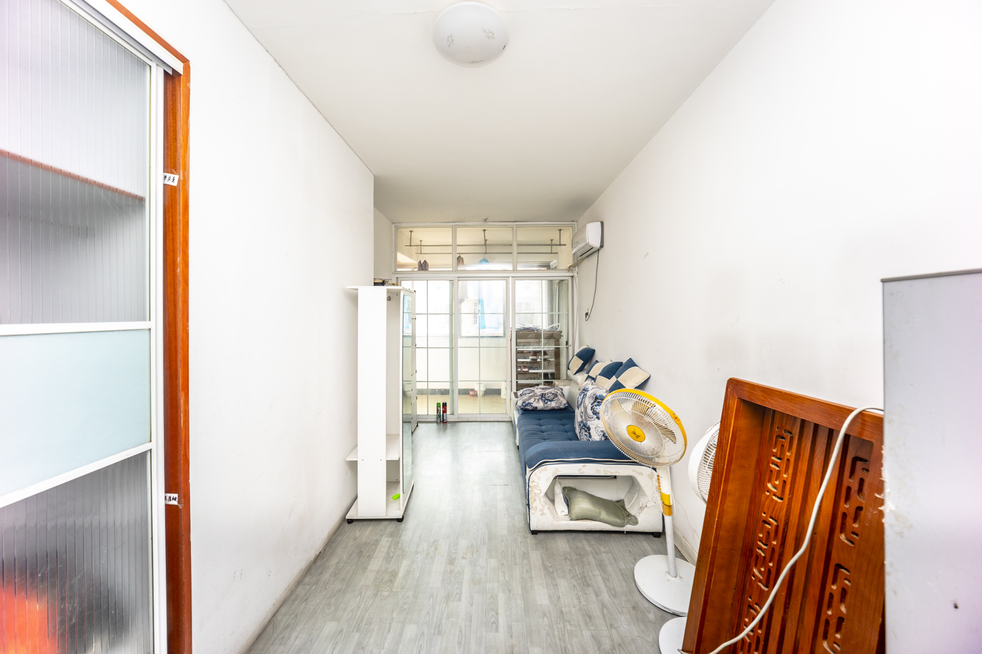 天剑路地税局宿舍  3室2厅2卫    108.0万卧室