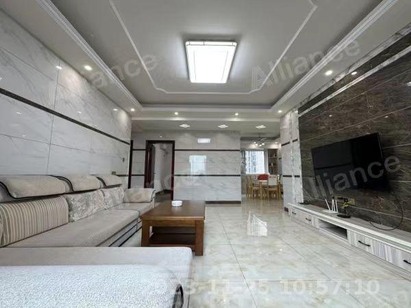 庐山一号  3室2厅2卫   2500.00元/月室内图