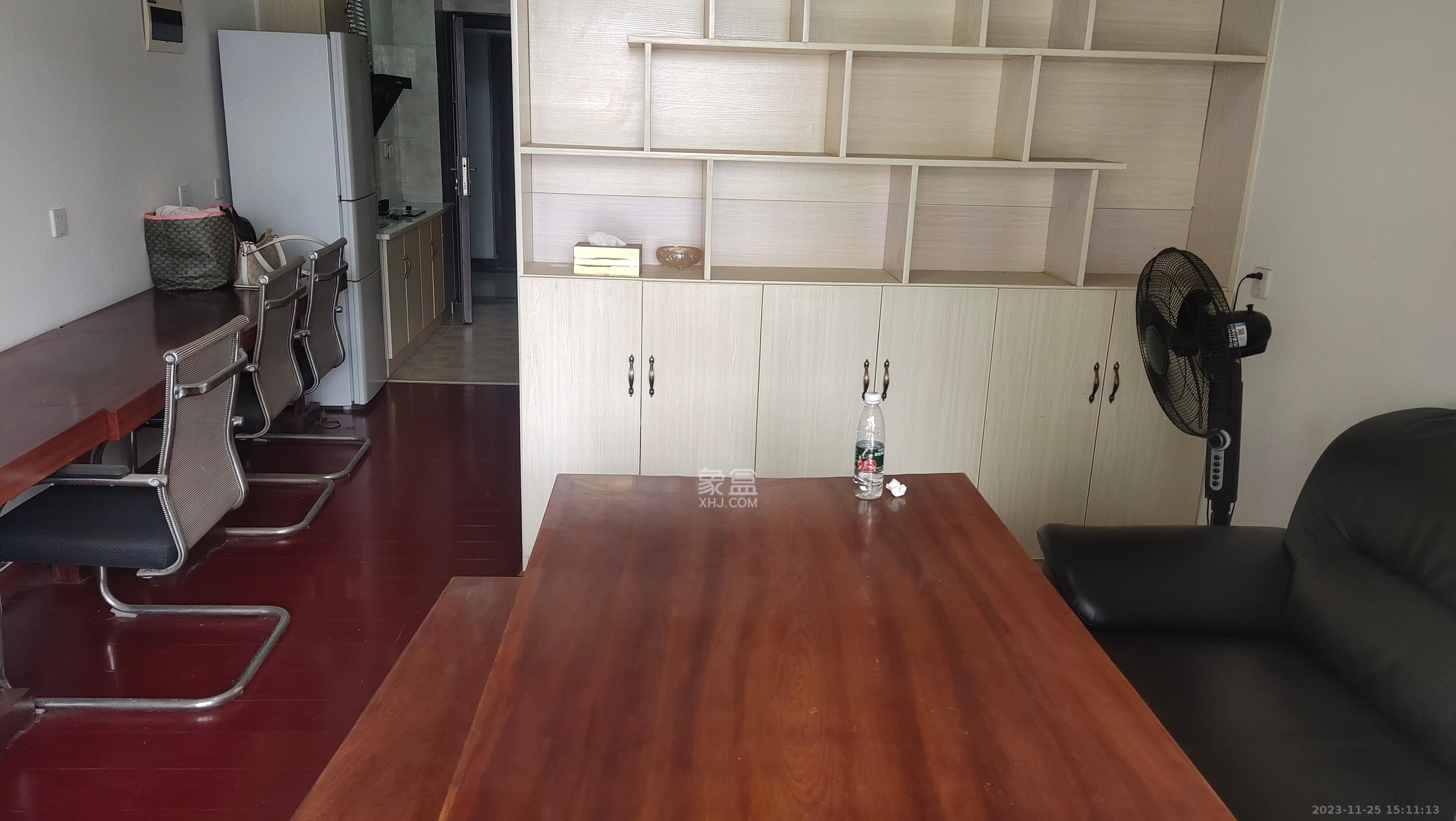 气象佳园  1室1厅1卫   1000.00元/月室内图