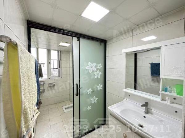 庐山一号  3室2厅2卫   2500.00元/月室内图