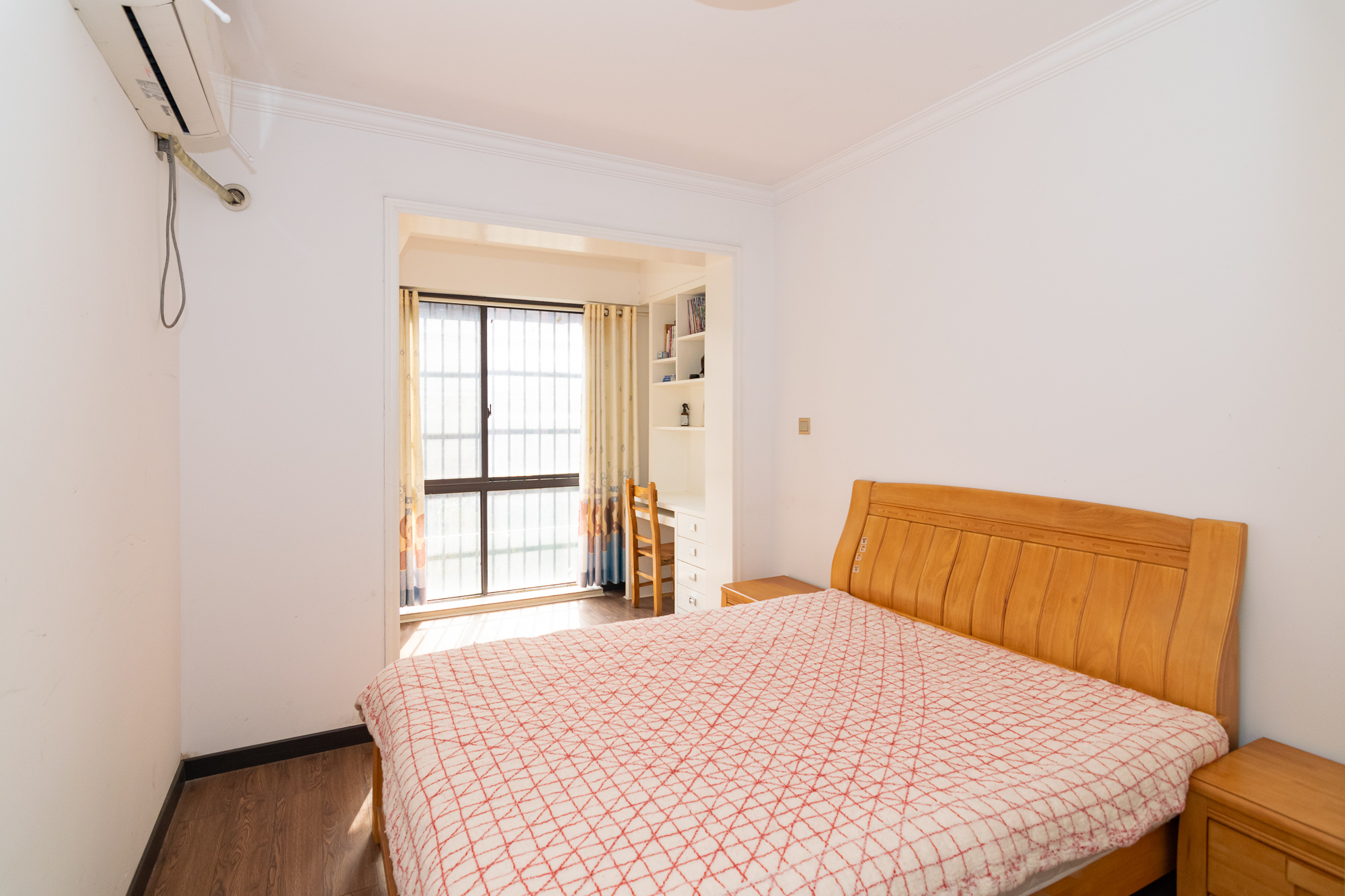 新城国际花都 3室2厅2卫 91.8万 新城国际花都 3室2厅2卫 91.8万卧室