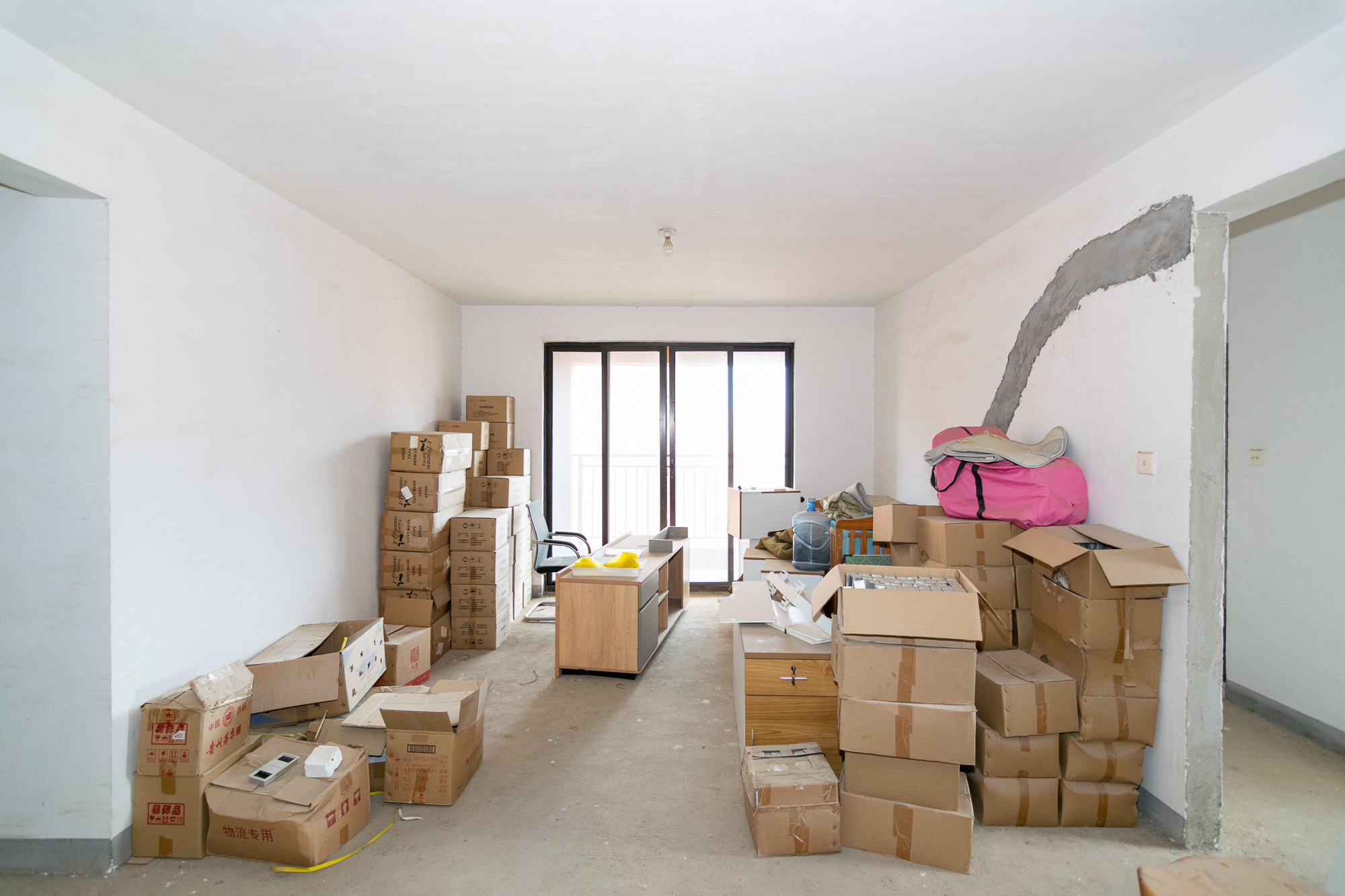 新城国际花都 4室2厅2卫 85.0万 新城国际花都 4室2厅2卫 85.0万客厅