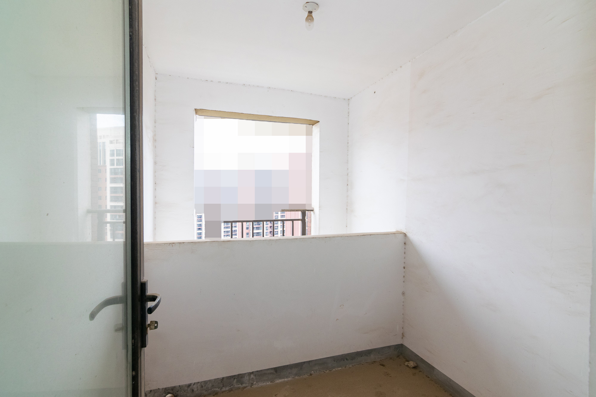 新城国际花都 4室2厅2卫 85.0万 新城国际花都 4室2厅2卫 85.0万卧室