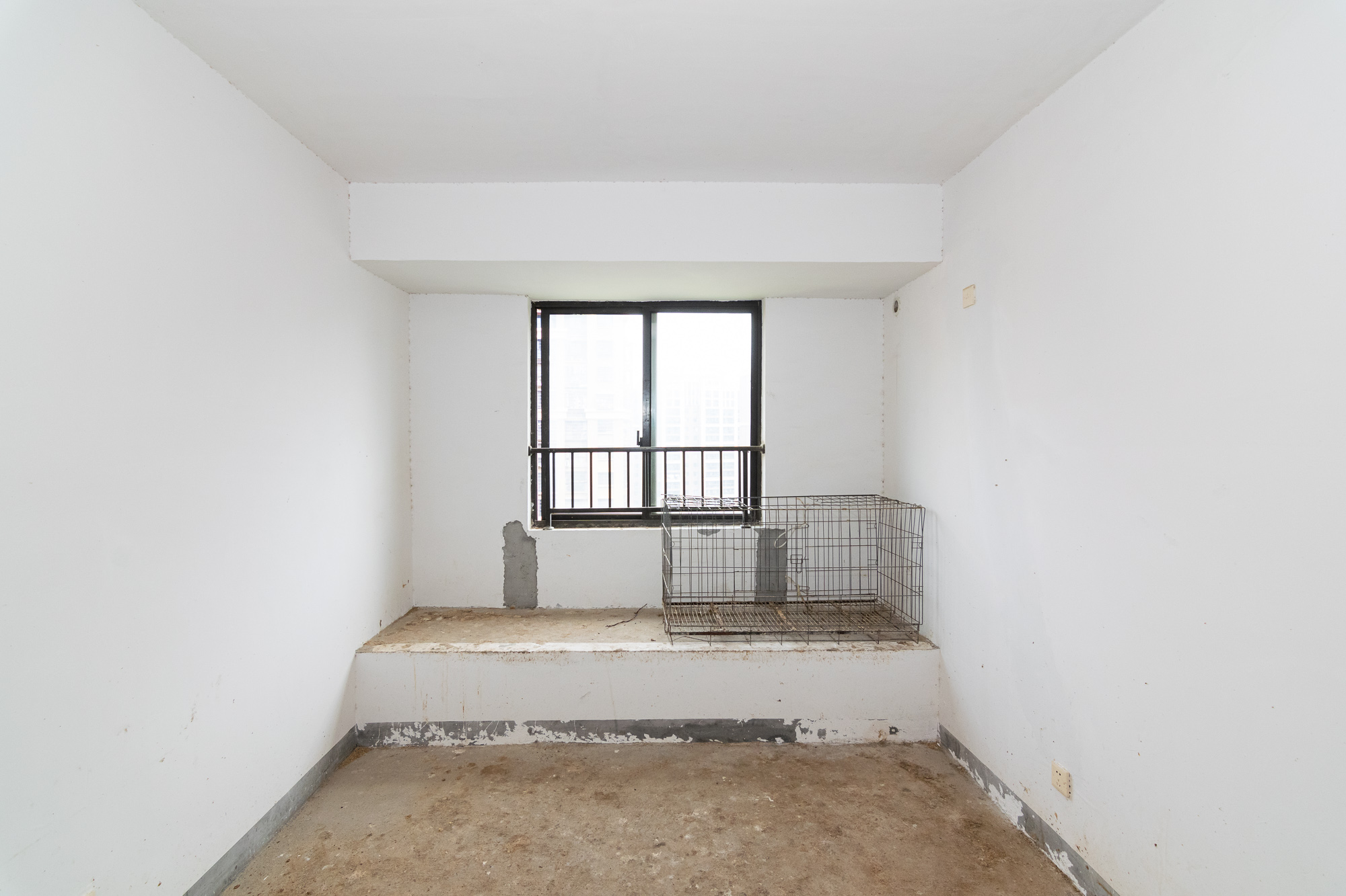 新城国际花都 4室2厅2卫 85.0万 新城国际花都 4室2厅2卫 85.0万卧室