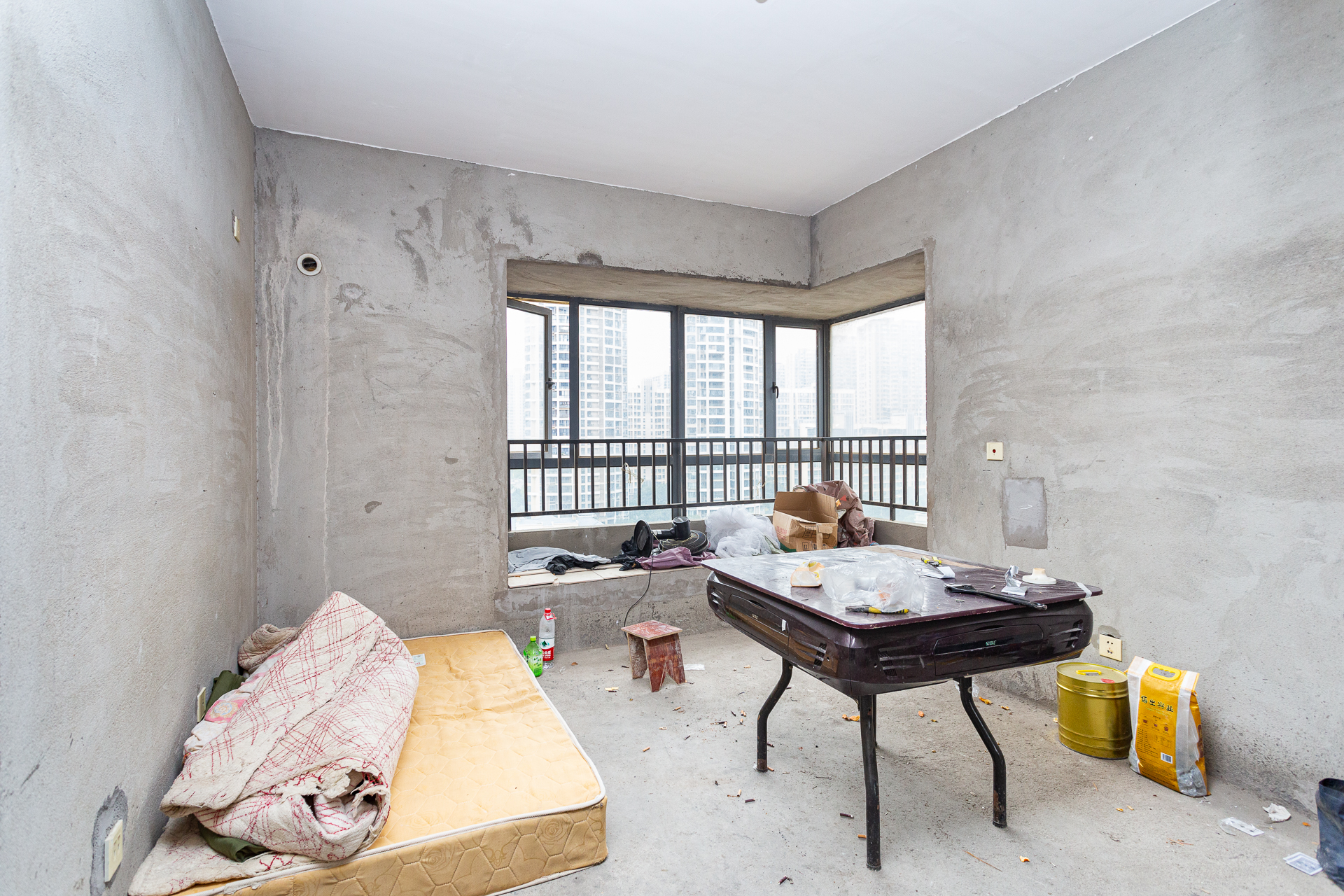 勤诚达新界  5室2厅2卫    137.0万 勤诚达新界  5室2厅2卫    137.0万卧室