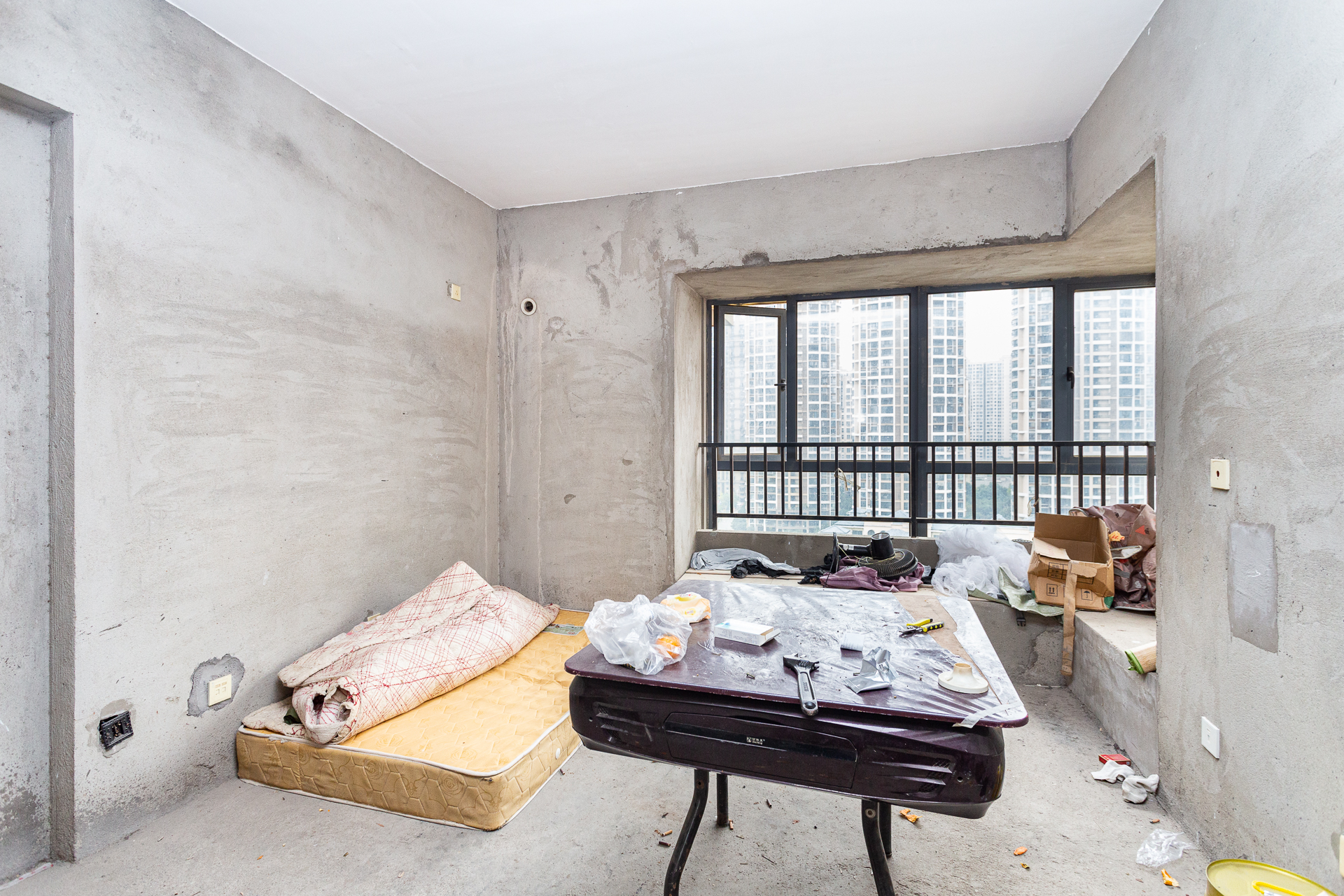 勤诚达新界  5室2厅2卫    137.0万 勤诚达新界  5室2厅2卫    137.0万卧室