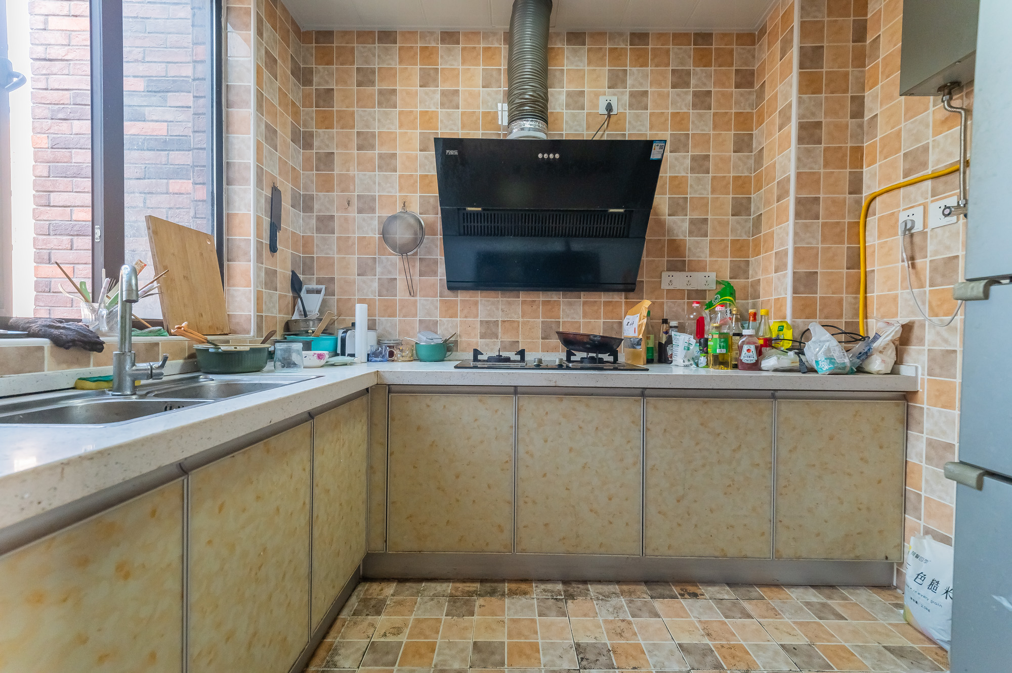 星湖湾二期洋房  3室2厅2卫    95.0万 星湖湾二期洋房  3室2厅2卫    95.0万厨房