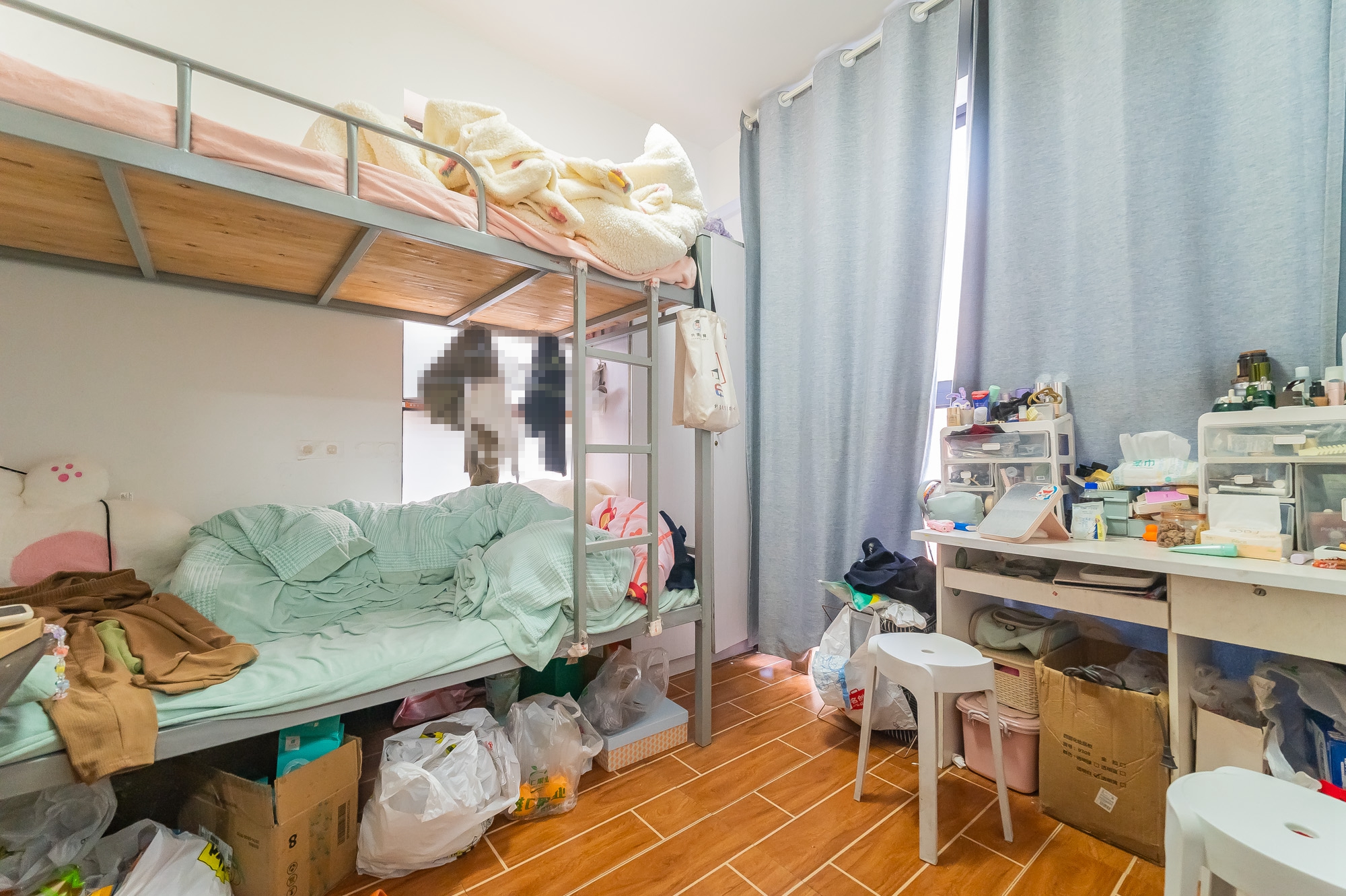 星湖湾二期洋房  3室2厅2卫    95.0万 星湖湾二期洋房  3室2厅2卫    95.0万卧室