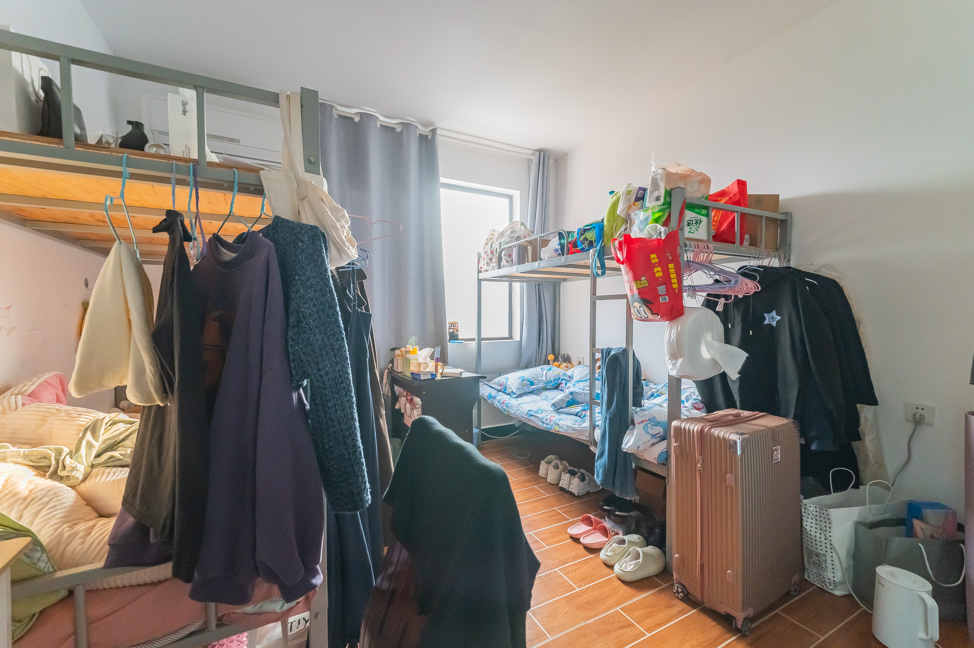 星湖湾二期洋房  3室2厅2卫    95.0万 星湖湾二期洋房  3室2厅2卫    95.0万卧室