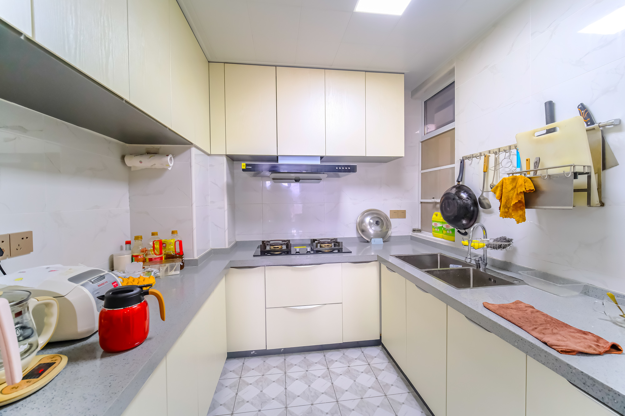 和悦城(蟠龙景苑) 3室2厅1卫 76.0万 和悦城(蟠龙景苑) 3室2厅1卫 76.0万厨房