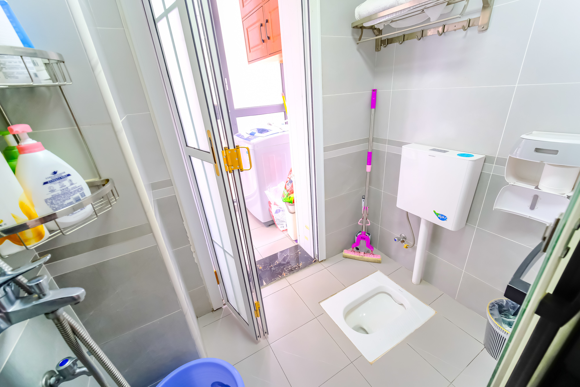 和悦城(蟠龙景苑) 3室2厅1卫 76.0万 和悦城(蟠龙景苑) 3室2厅1卫 76.0万卫生间