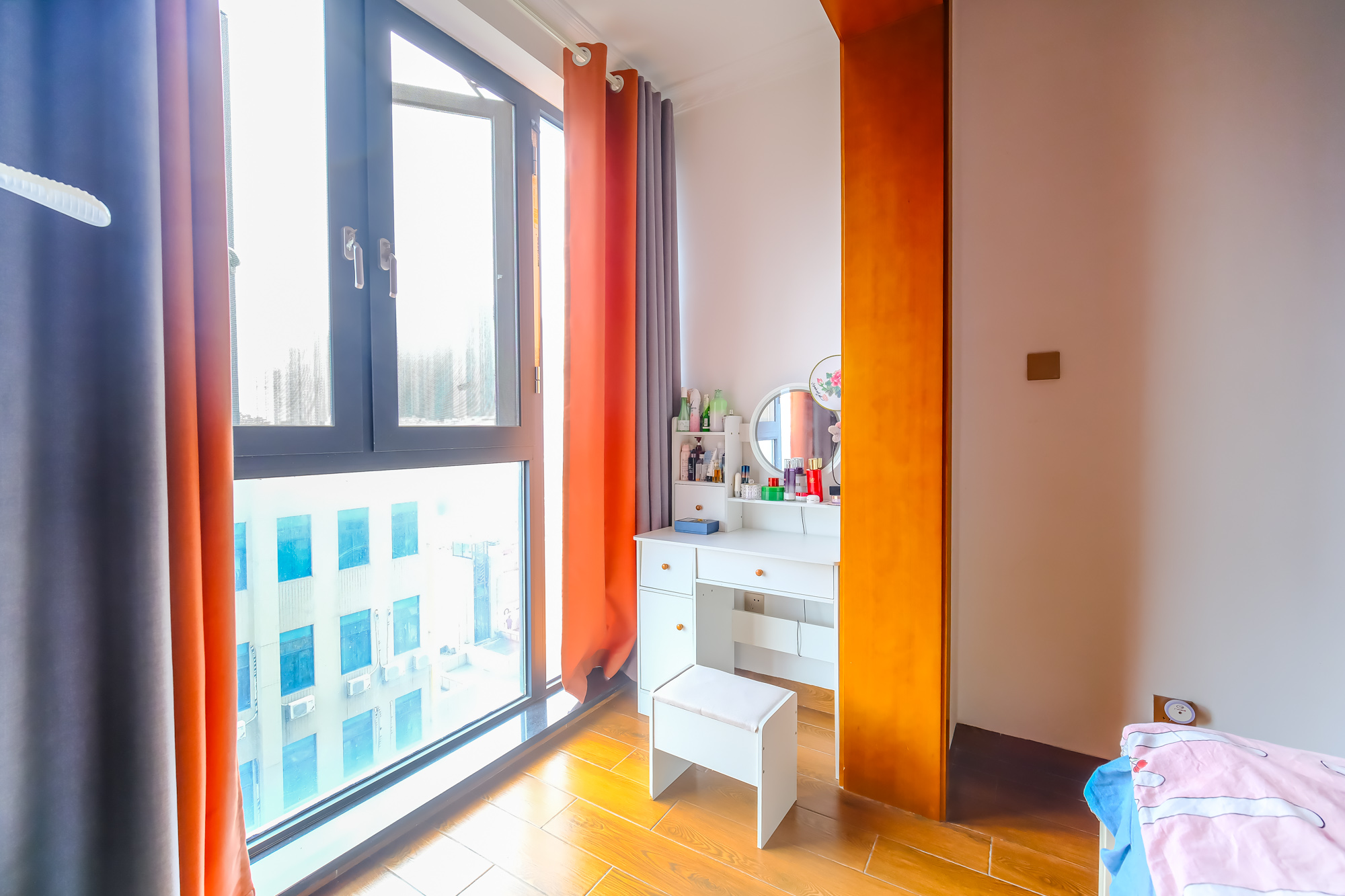 和悦城(蟠龙景苑) 3室2厅1卫 76.0万 和悦城(蟠龙景苑) 3室2厅1卫 76.0万阳台