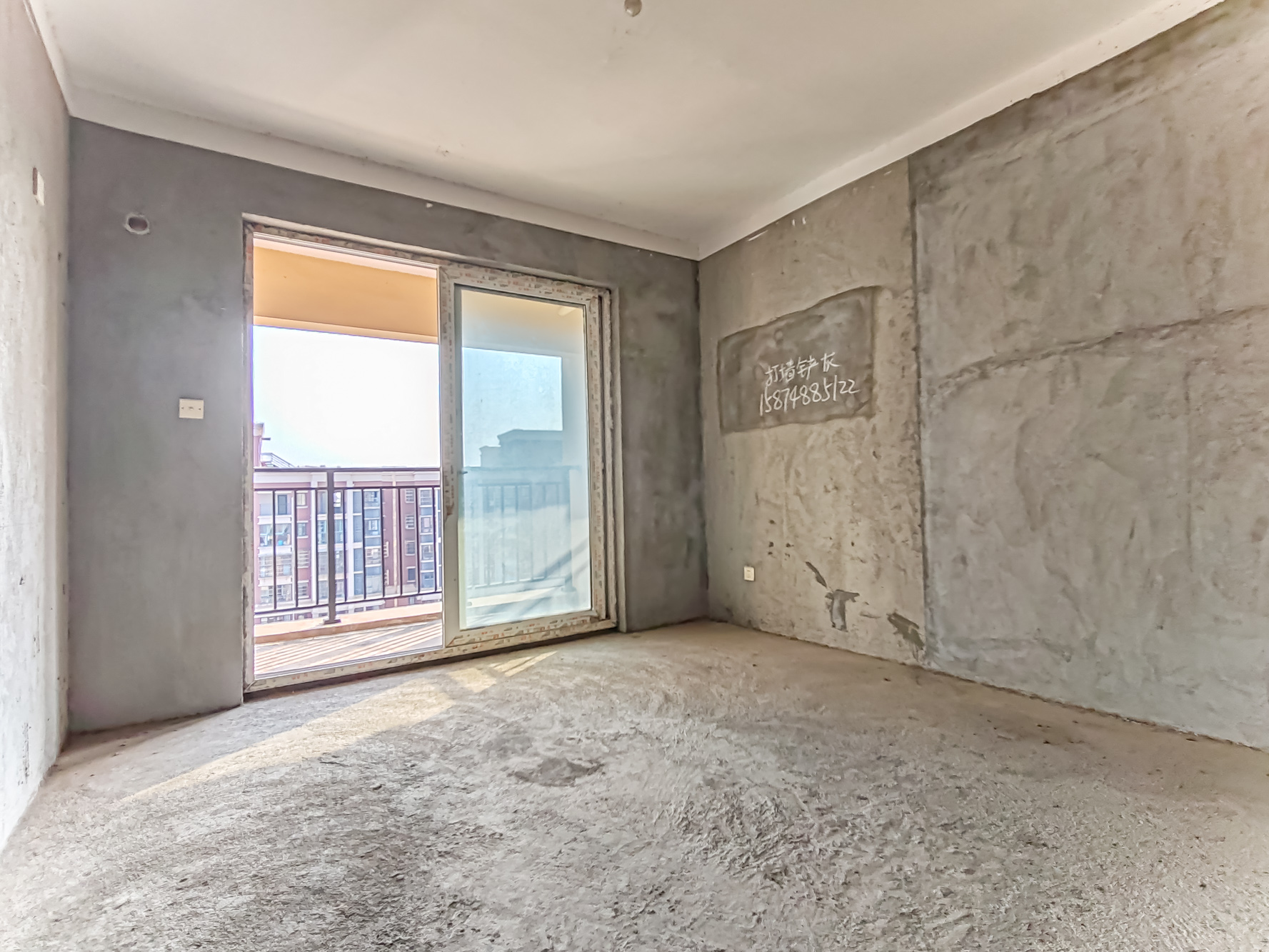 山水湾 4室2厅2卫 76.0万 山水湾 4室2厅2卫 76.0万卧室