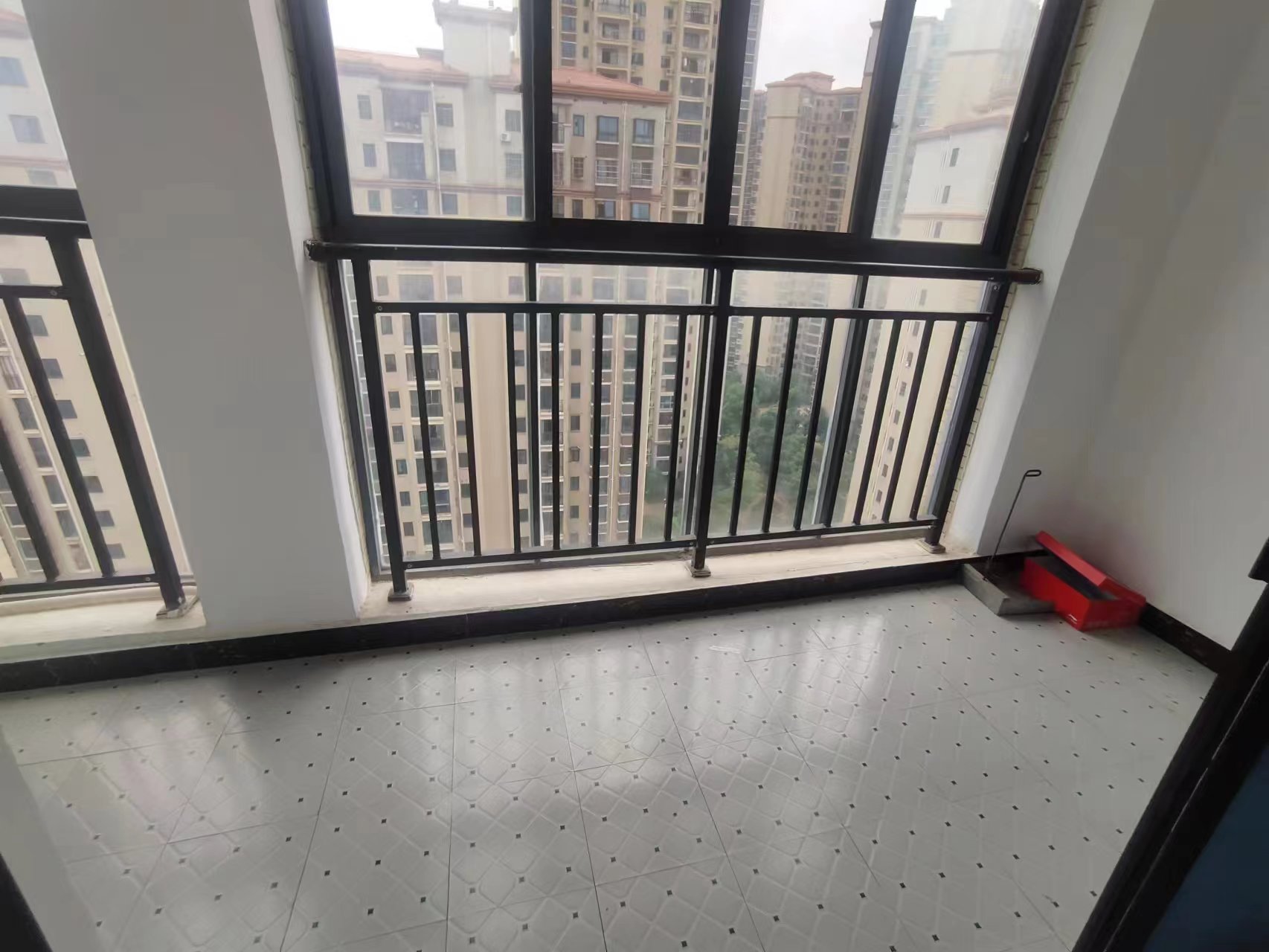 龙腾国际 2室2厅1卫 61.80万 龙腾国际 2室2厅1卫 61.80万室内图