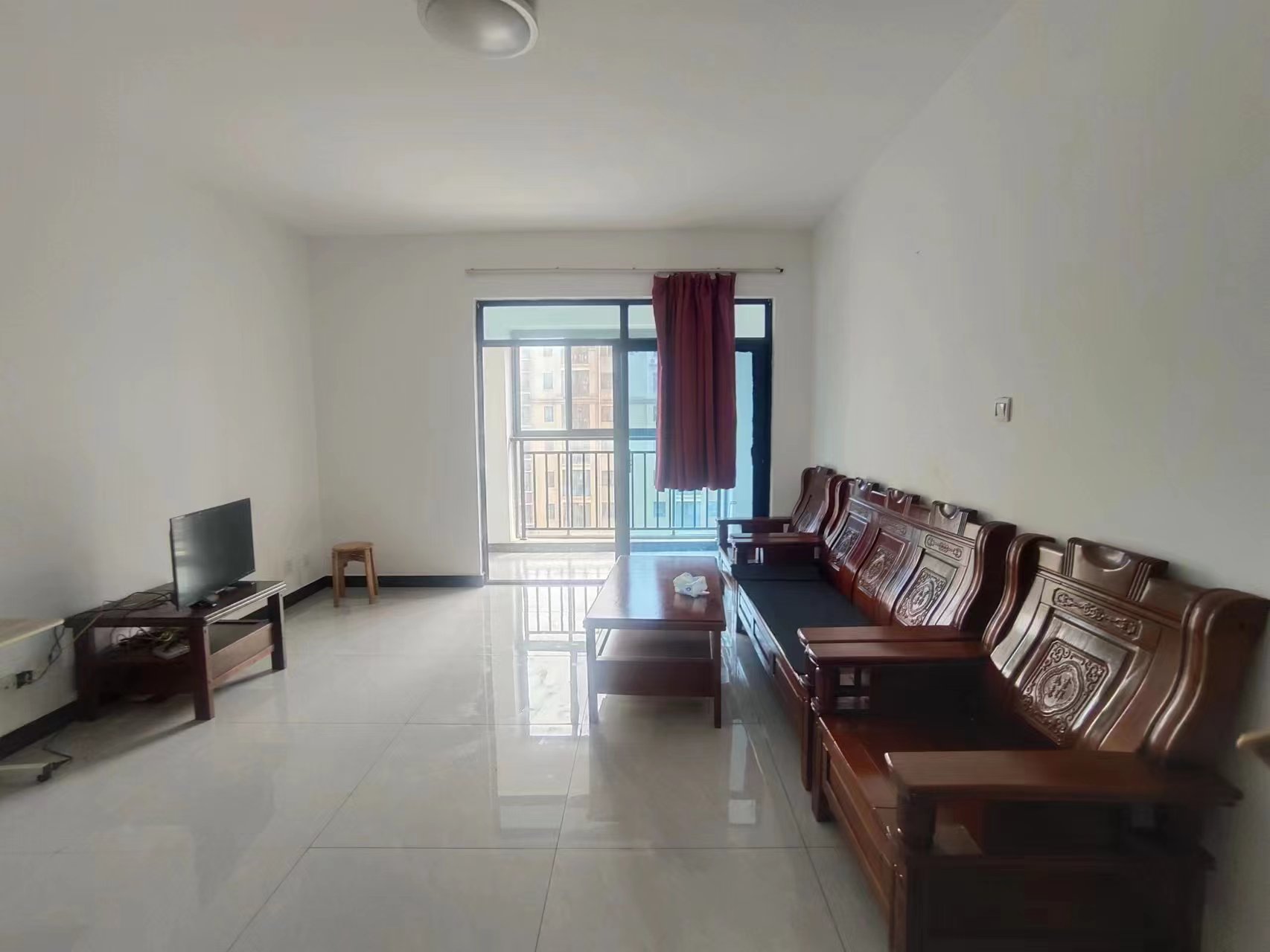 龙腾国际 2室2厅1卫 61.80万 龙腾国际 2室2厅1卫 61.80万室内图