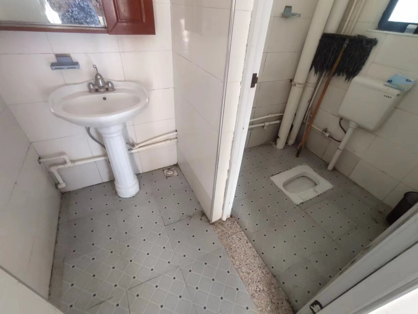 龙腾国际 2室2厅1卫 61.80万 龙腾国际 2室2厅1卫 61.80万室内图