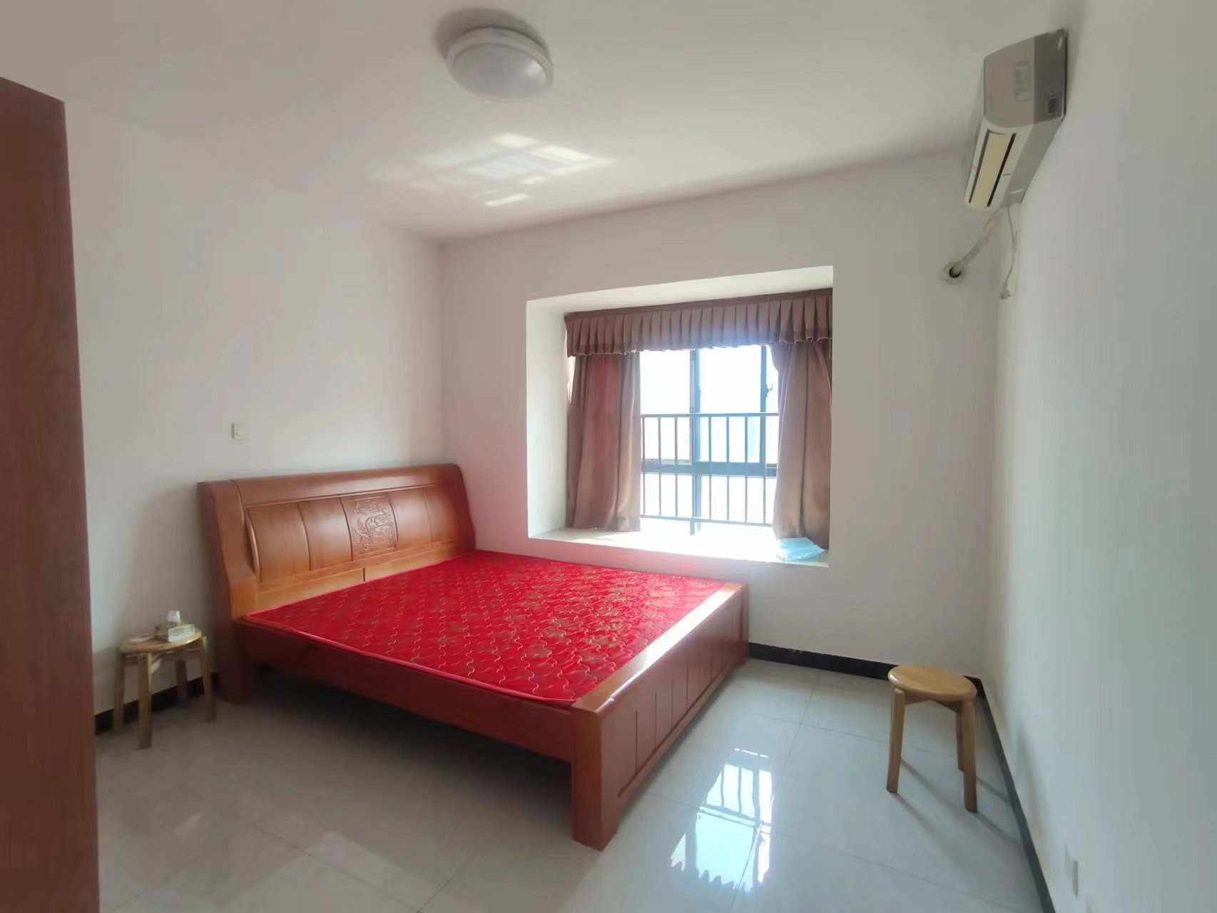 龙腾国际 2室2厅1卫 61.80万 龙腾国际 2室2厅1卫 61.80万室内图