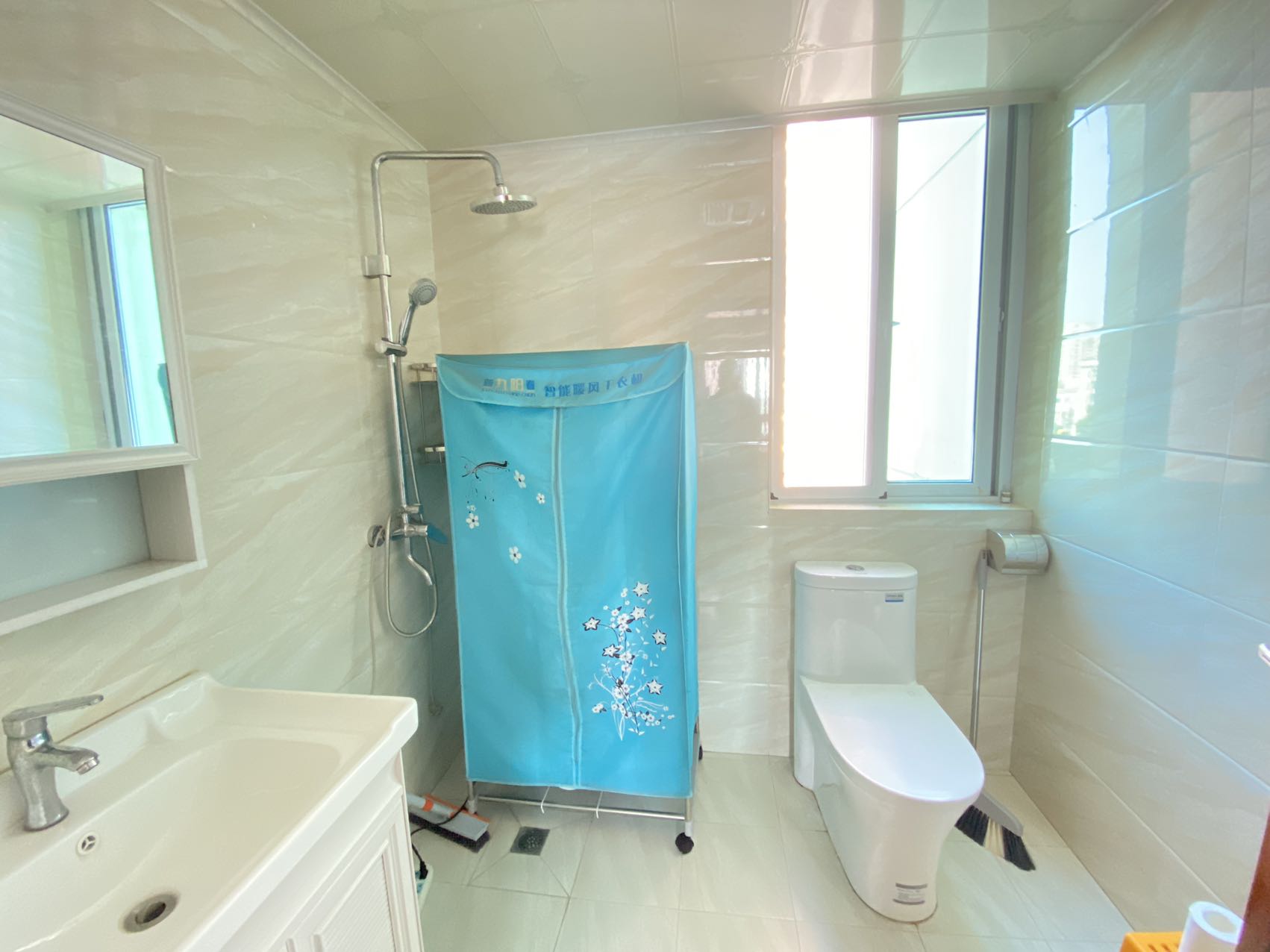 康馨佳园 3室2厅2卫 78.8万 康馨佳园 3室2厅2卫 78.8万室内图