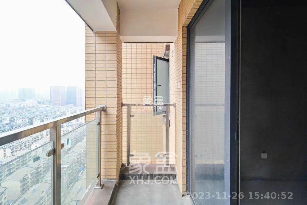 新城新世界四期柏樾  4室2厅2卫   2000.00元/月室内图