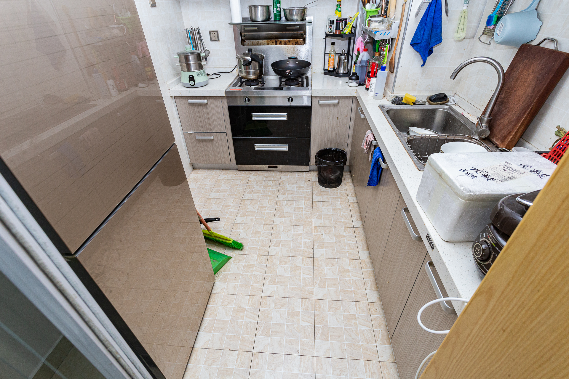 勤诚达新界  2室2厅1卫    86.0万 勤诚达新界  2室2厅1卫    86.0万厨房