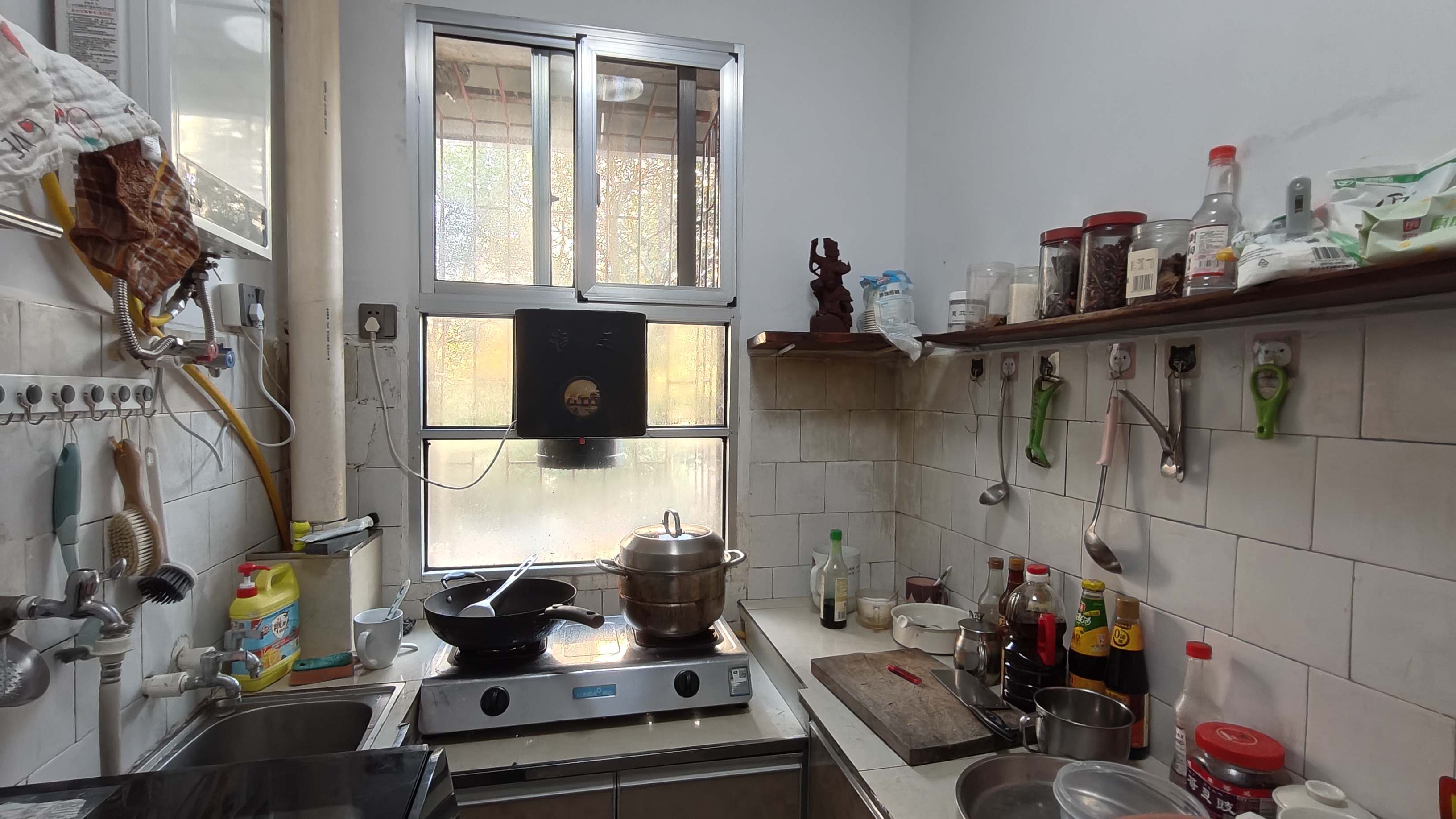 铁路小区  2室1厅1卫    30.0万 铁路小区  2室1厅1卫    30.0万室内图