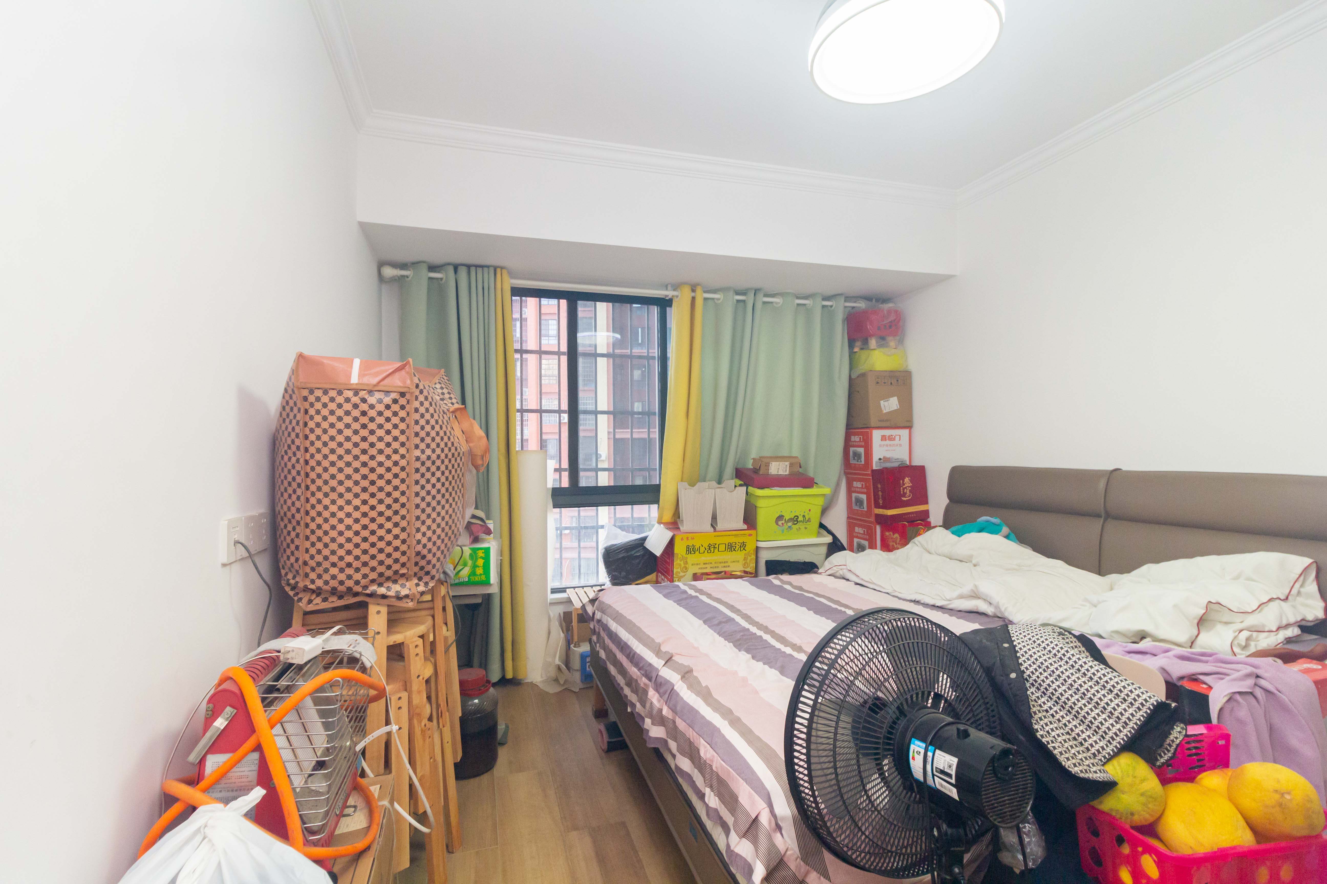 海德公园  3室2厅1卫    78.0万 海德公园  3室2厅1卫    78.0万卧室