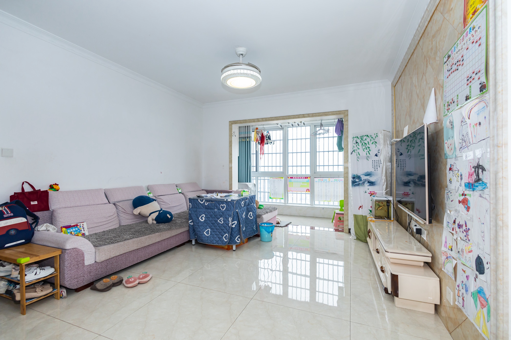 时代星空 3室2厅2卫 84.9万 时代星空 3室2厅2卫 84.9万客厅